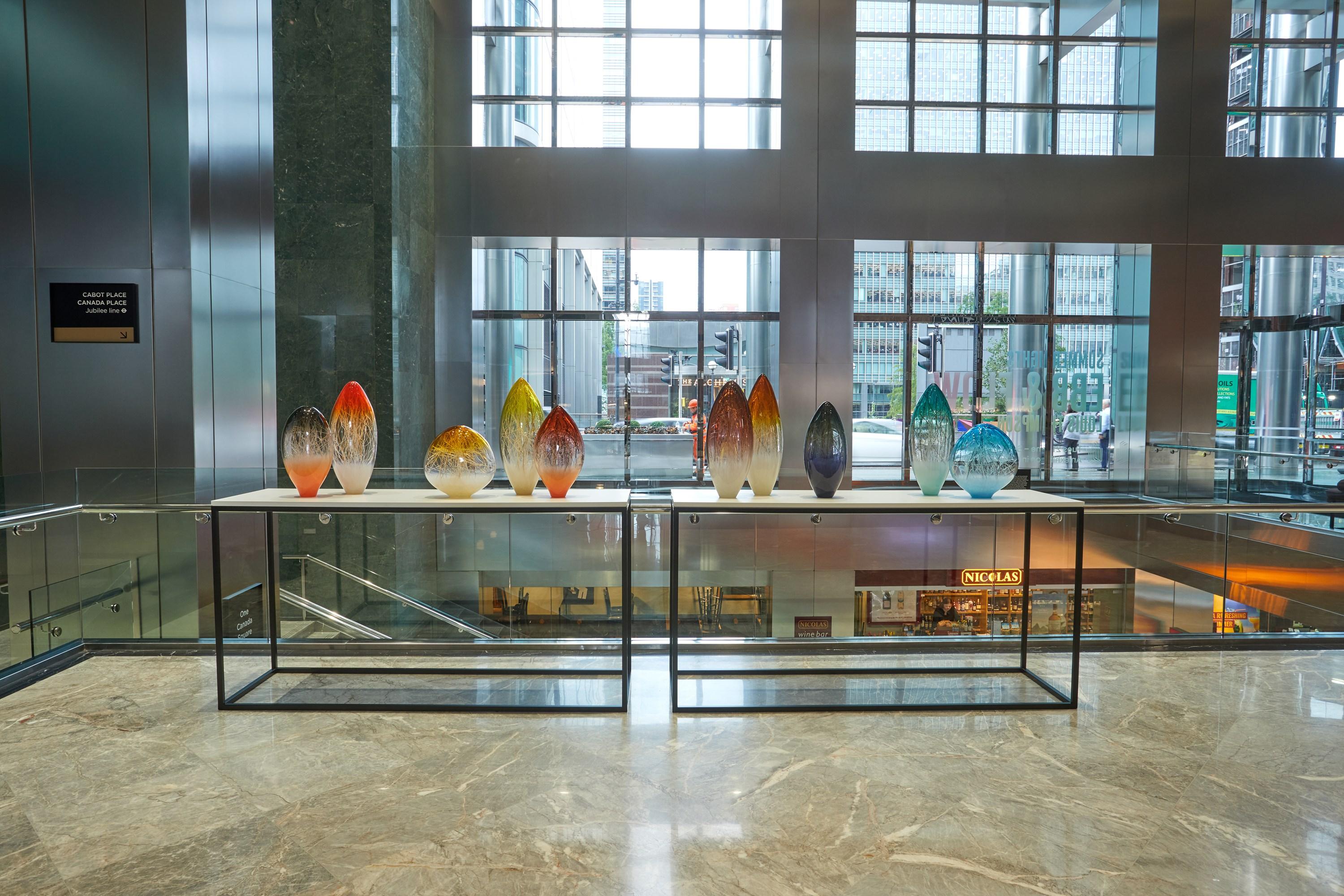 Ore in Ambra ed Ecrù con Oro, una scultura in vetro di Enemark & Thompson in vendita 1