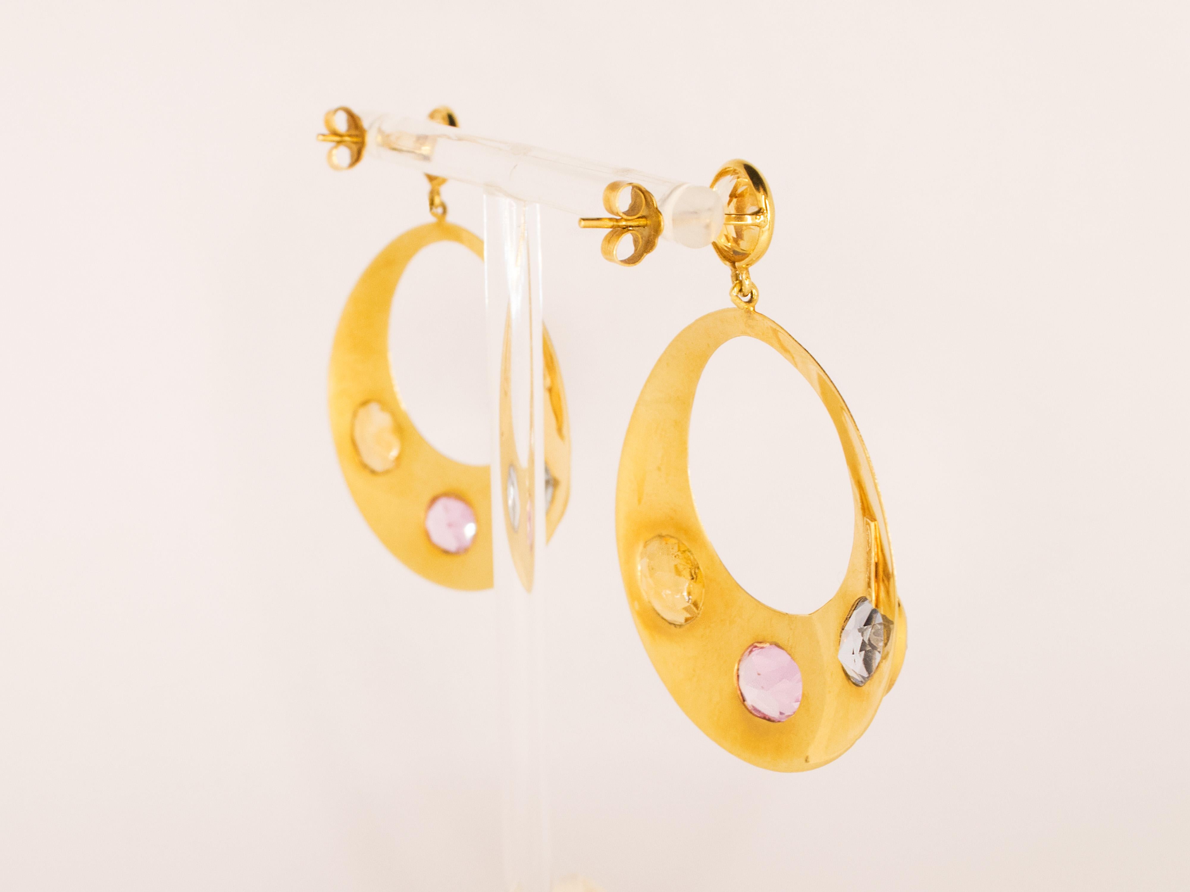 18 Kt Yellow Gold and Quartz Hoop Pendant Earrings  In New Condition For Sale In Cattolica, IT