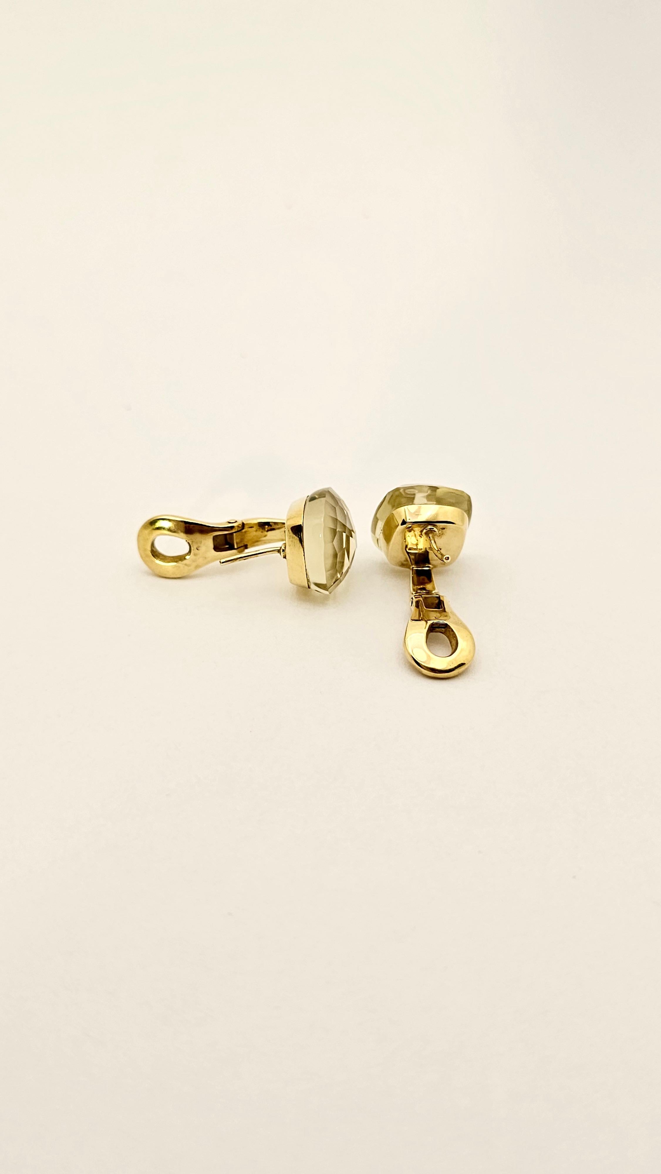Nude Quartz and Mother of Pearl Clip Earrings in 18Kt Yellow Gold In New Condition For Sale In Cattolica, IT
