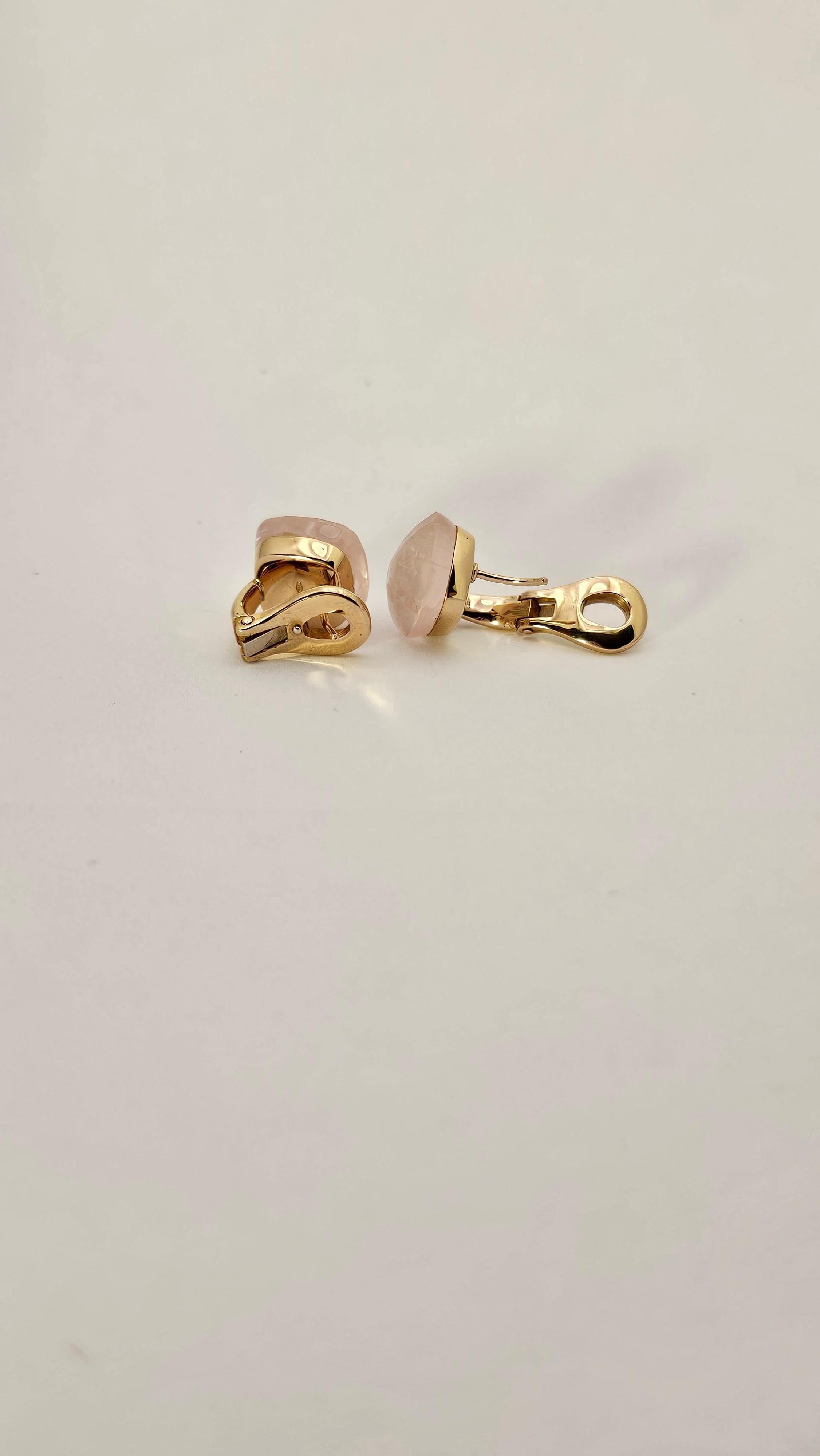 Taille briolette Boucles d'oreilles clip nude en or rose 18Kt avec quartz rose et nacre en vente