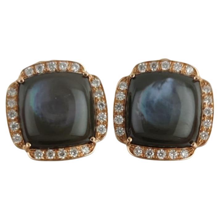 Orecchini a lobo in oro rosso con diamanti e madreperla nera cabochon en venta