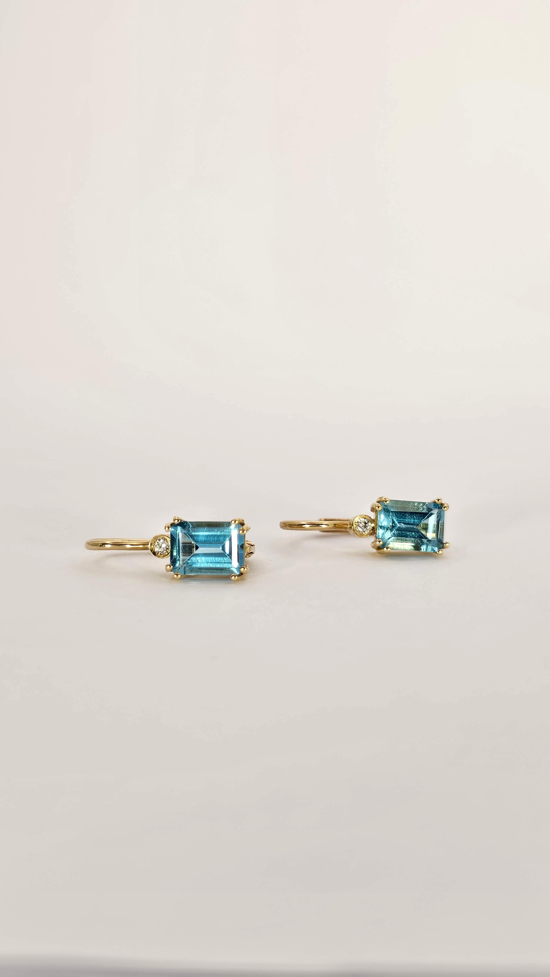 18 Kt Gold Topaz and Diamond Nun Earrings In New Condition For Sale In Cattolica, IT