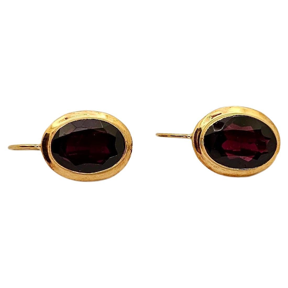 Vintage Nun Earrings in 18Kt Gold and Garnet