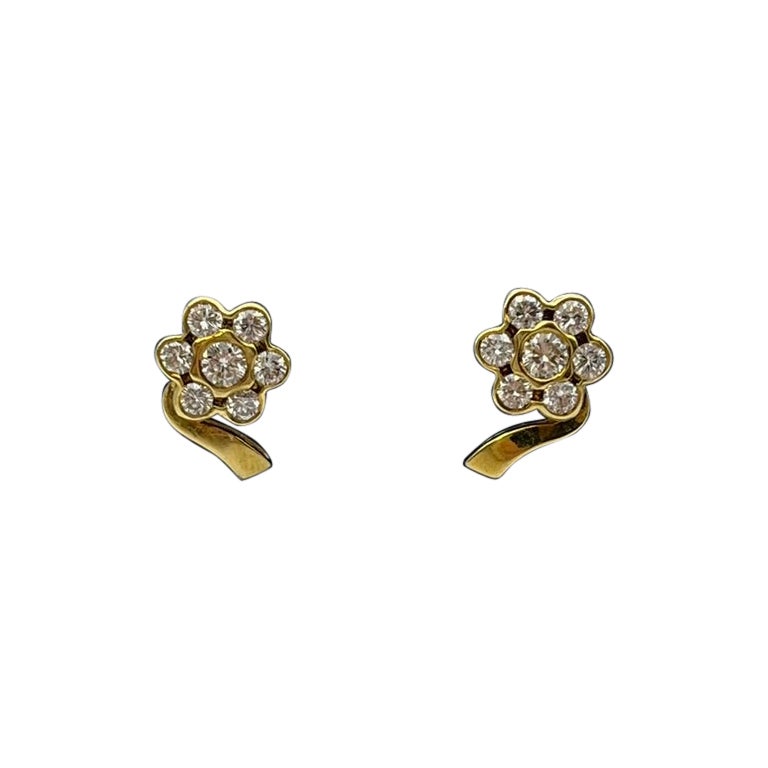 Pendientes flor artesanales de oro amarillo de 18 kt con diamantes en venta