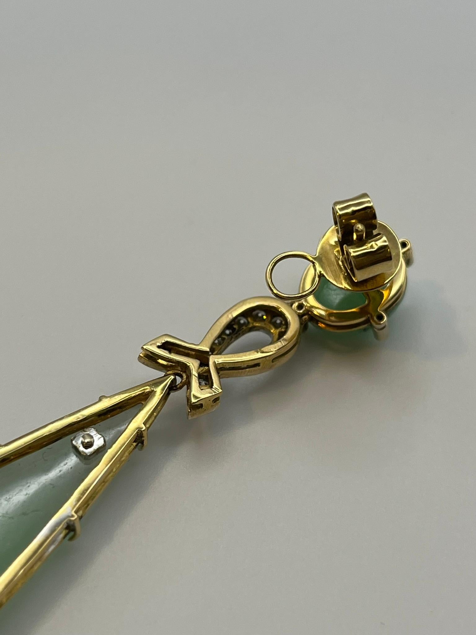 Chandelier earrings in 18 kt. white and yellow gold and imperial jade For Sale 2