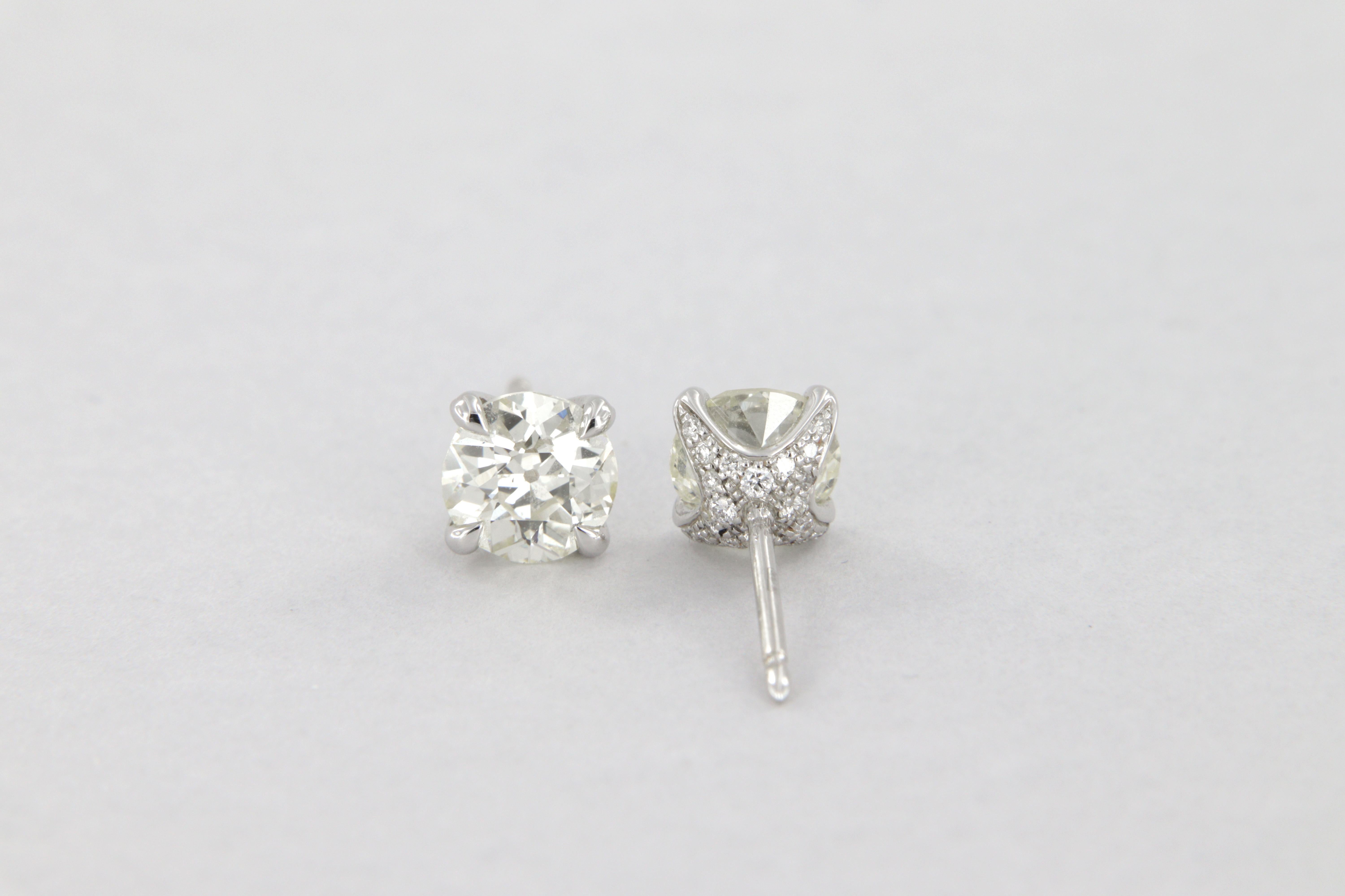 Old European Cut Boucles d'oreilles avec diamants européens de taille ancienne carat 2,21 certifiés GIA en vente