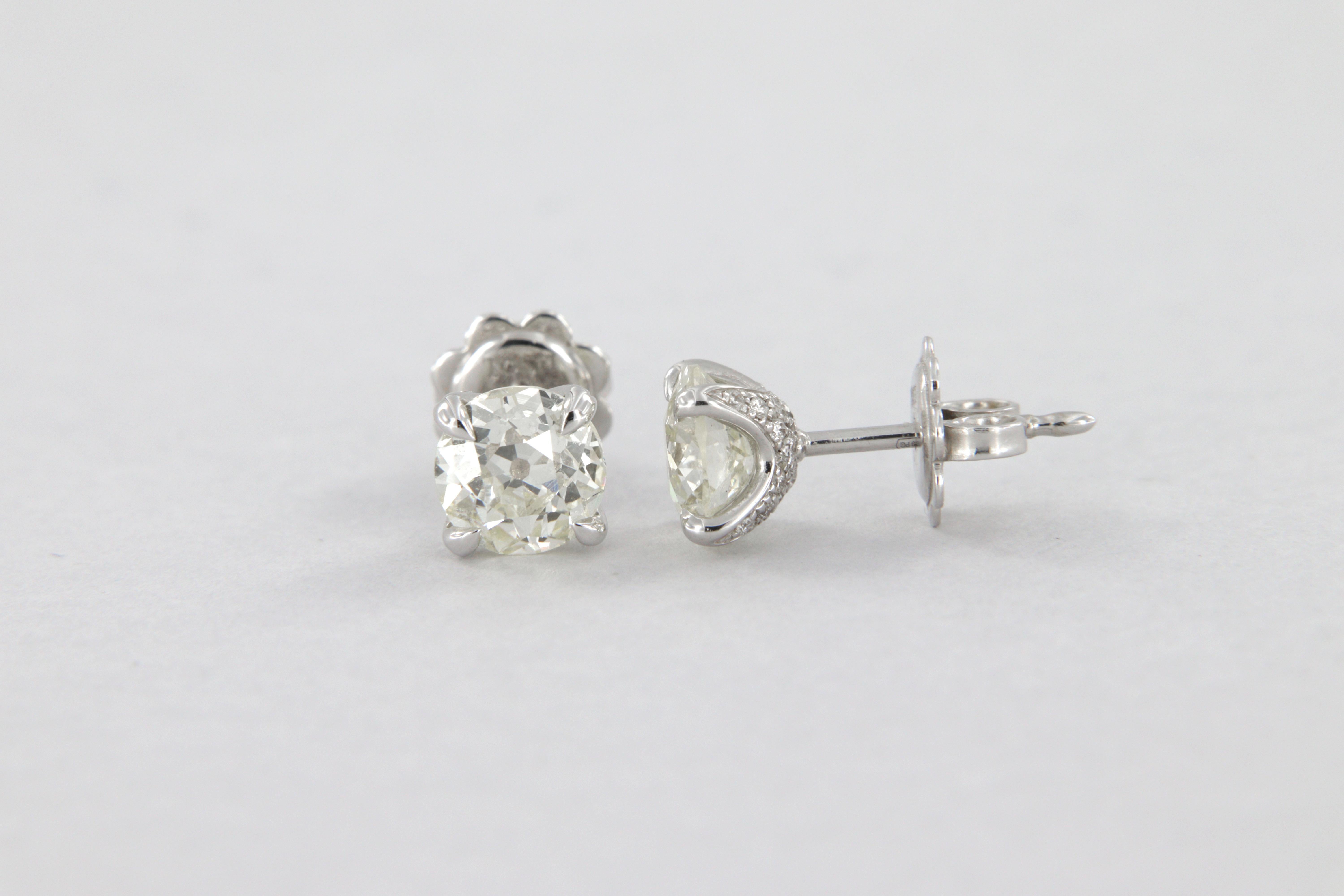 Boucles d'oreilles avec diamants européens de taille ancienne carat 2,21 certifiés GIA en vente 3