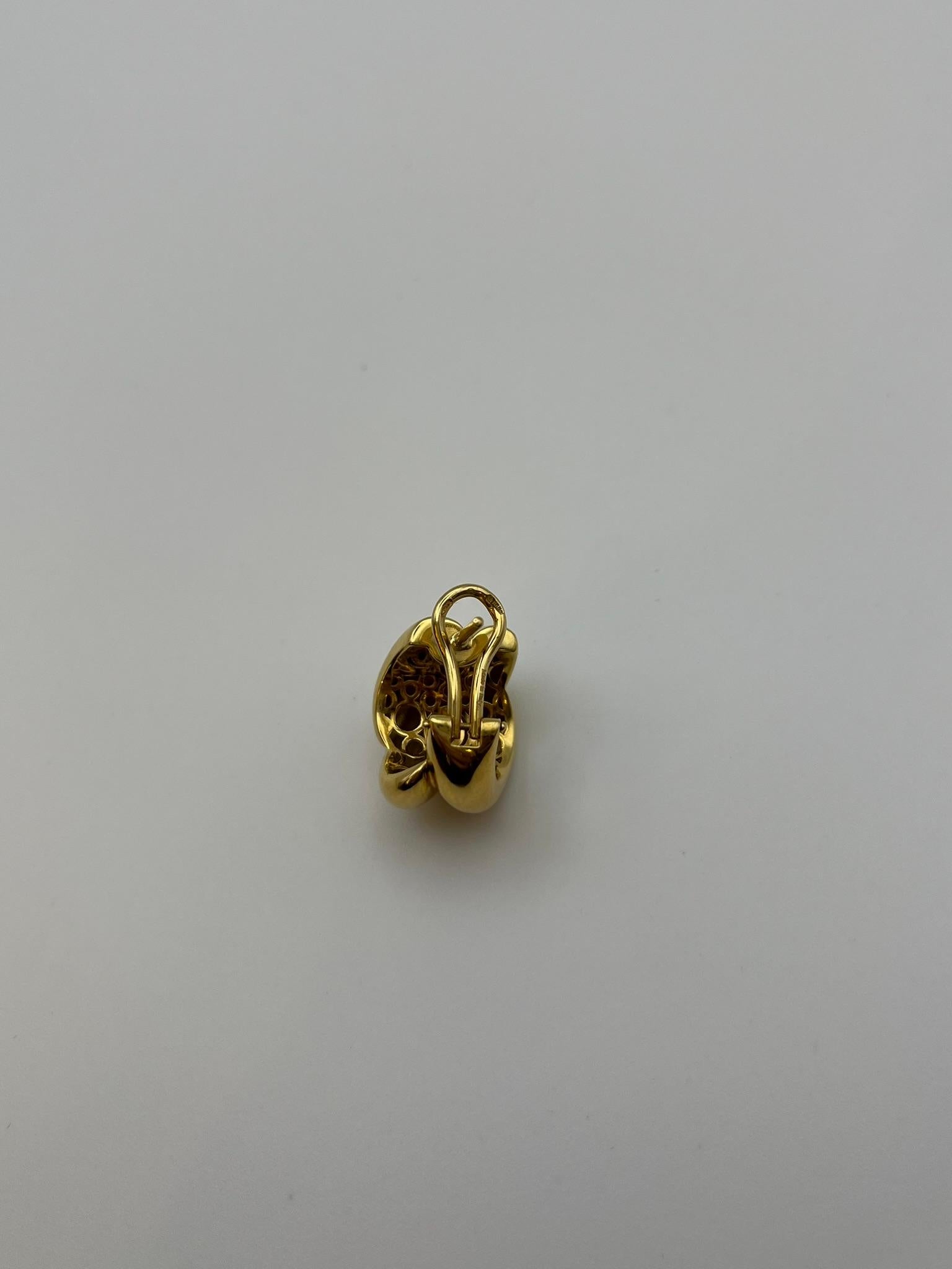 Boucles d'oreilles Damiani en or 18 carats avec diamants - Design italien emblématique en vente 4
