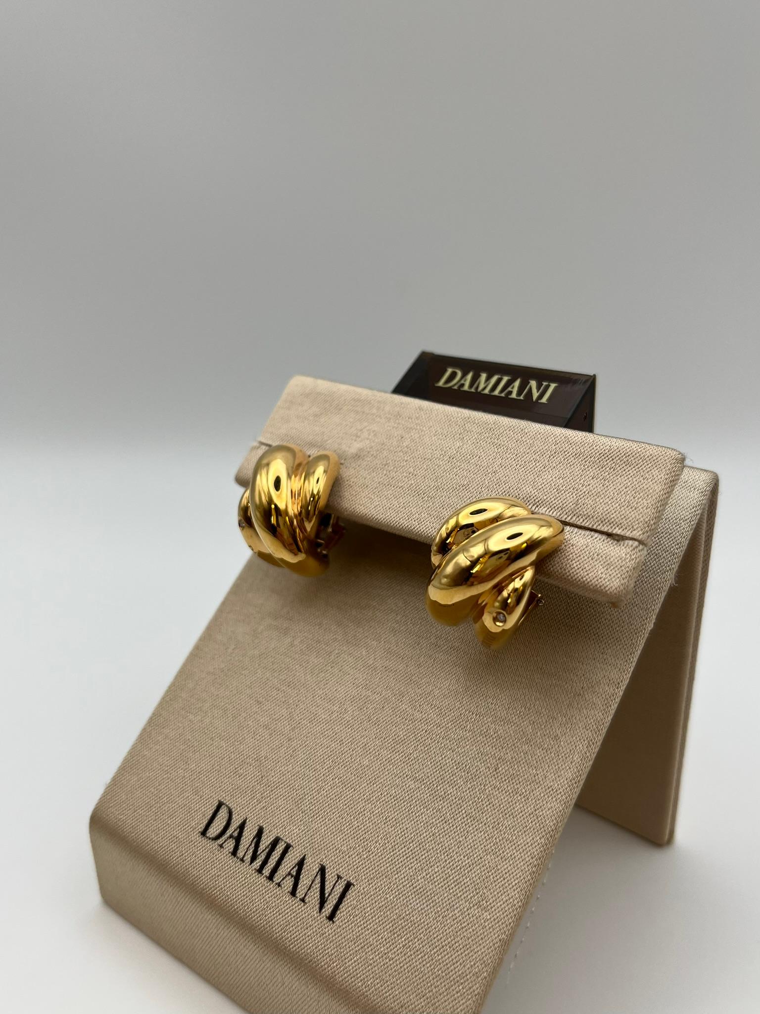 Moderno Orecchini Damiani gomitolo in oro 18 kt. con diamanti - Iconico design italiano in vendita