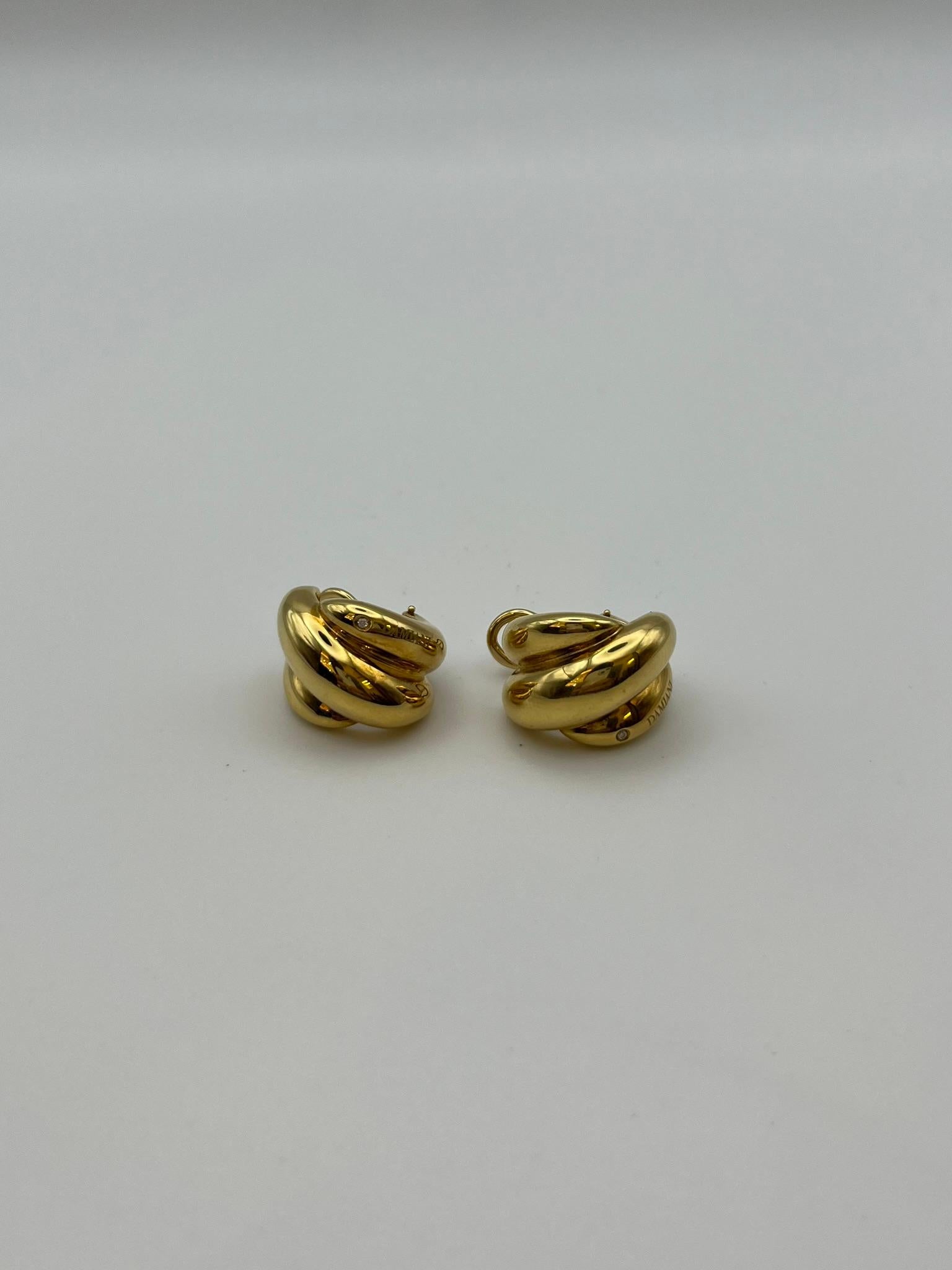 Boucles d'oreilles Damiani en or 18 carats avec diamants - Design italien emblématique en vente 2
