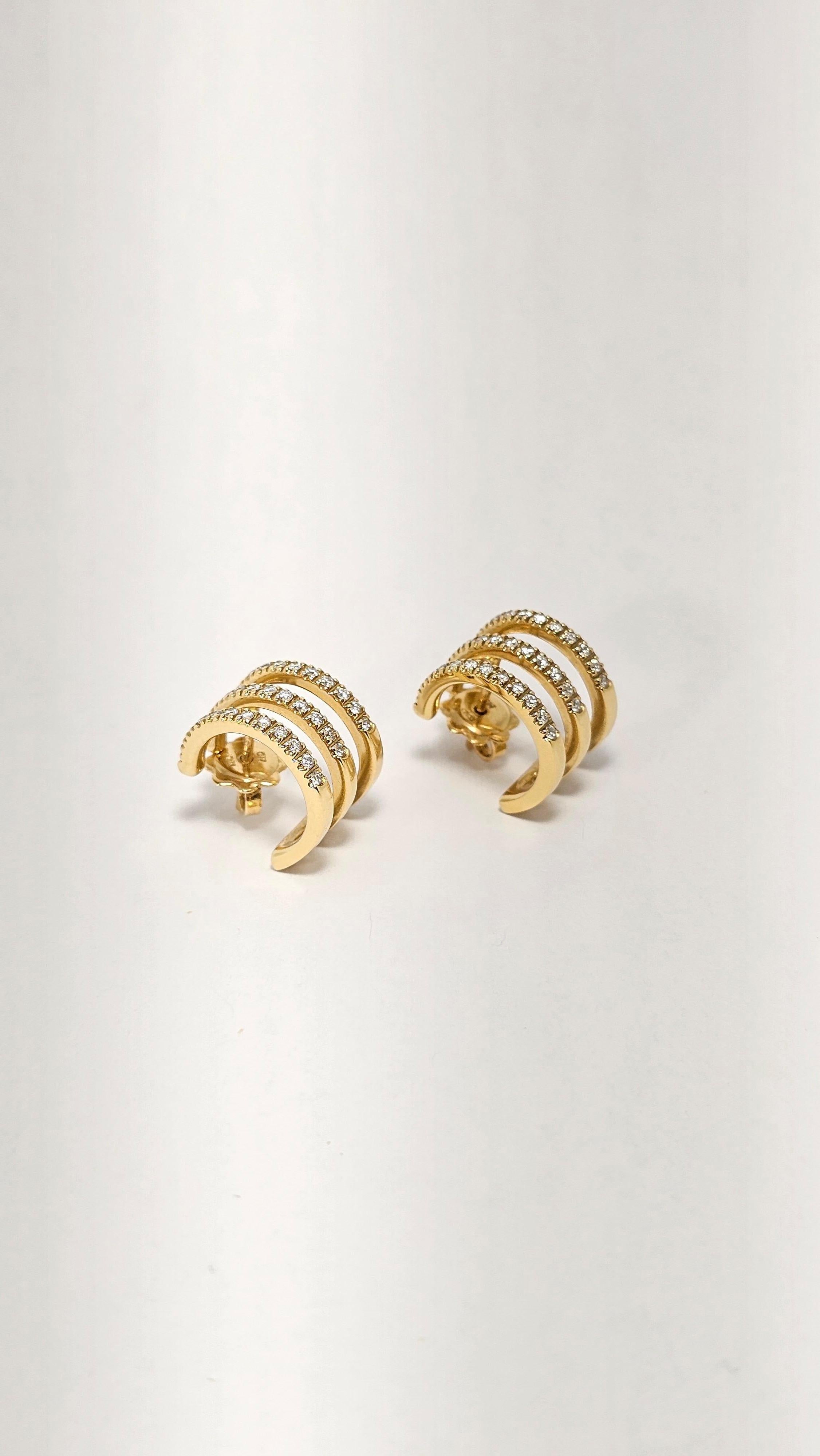 Boucles d'oreilles  Cercles géométriques en or jaune et diamants en vente 4