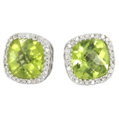 Orecchini-Halo mit Peridoti carati 3,10 e Diamanti in Oro Bianco