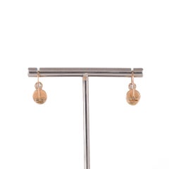 Orecchini in oro a monachella con perle di acquadolce  e diamanti taglio a rosa