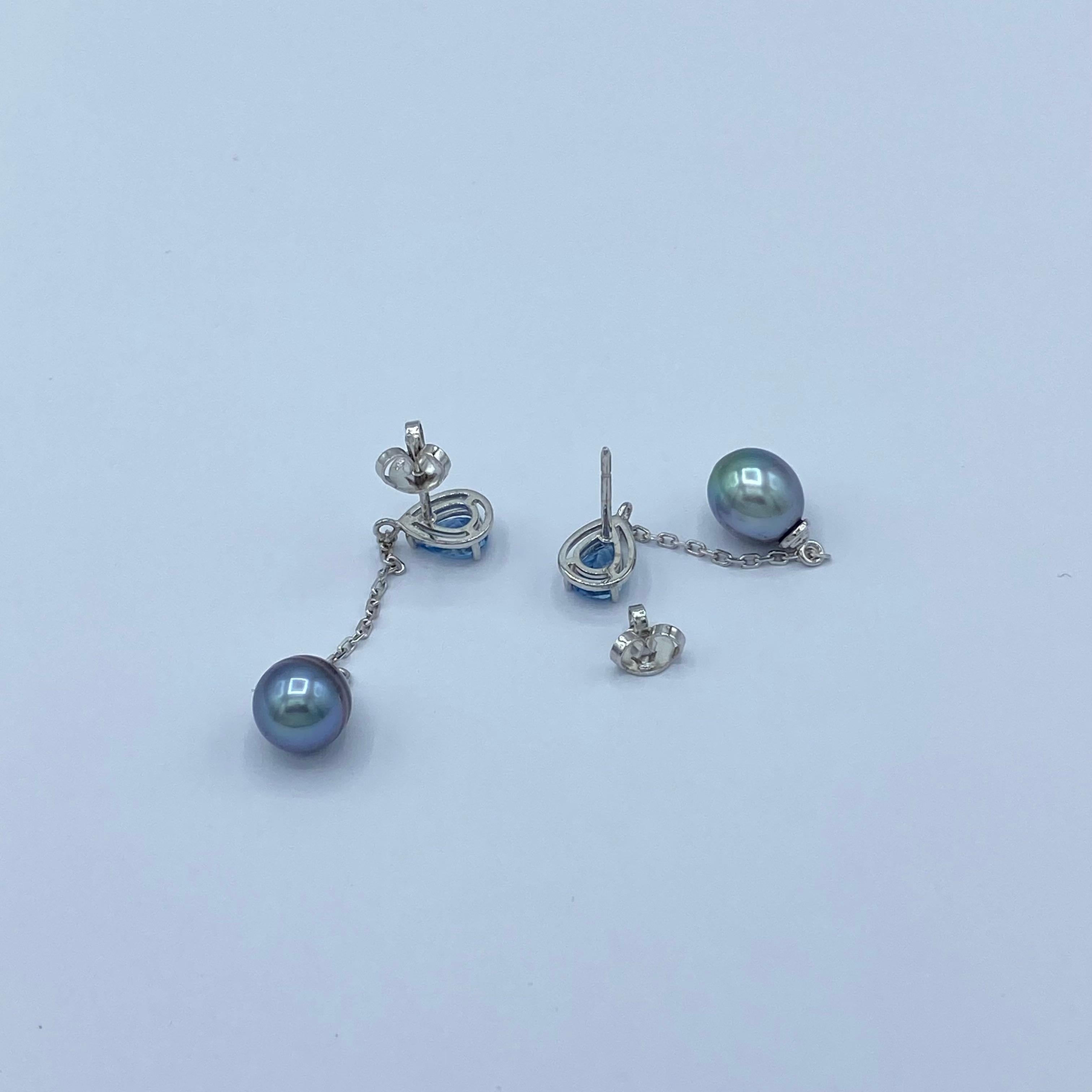 Donna Orecchini in oro bianco 18Kt con gocce di acquamarina e perle dei Mari del Sud in vendita