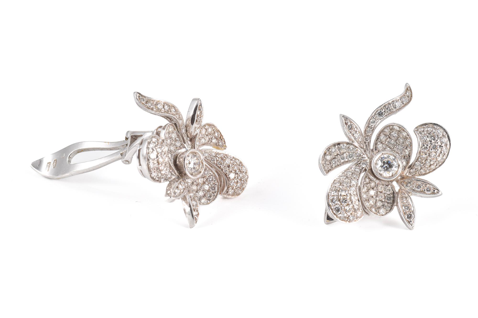 Art Deco White gold diamond lobe earrings  floral shaped For Sale