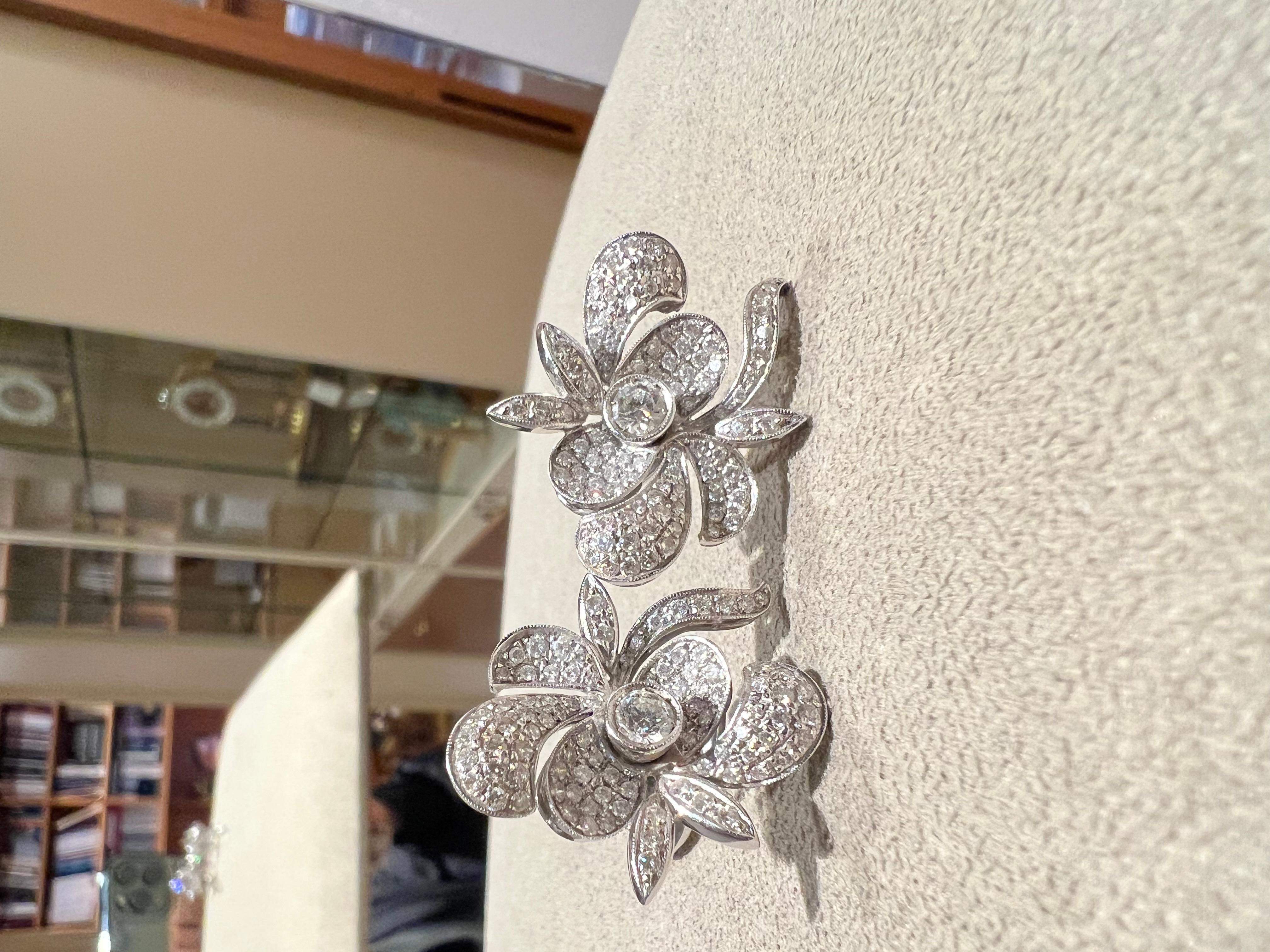 Men's White gold diamond lobe earrings  floral shaped For Sale