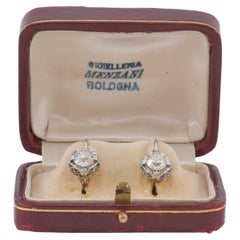 Boucles d
oreilles en or avec diamants de taille européenne ancienne