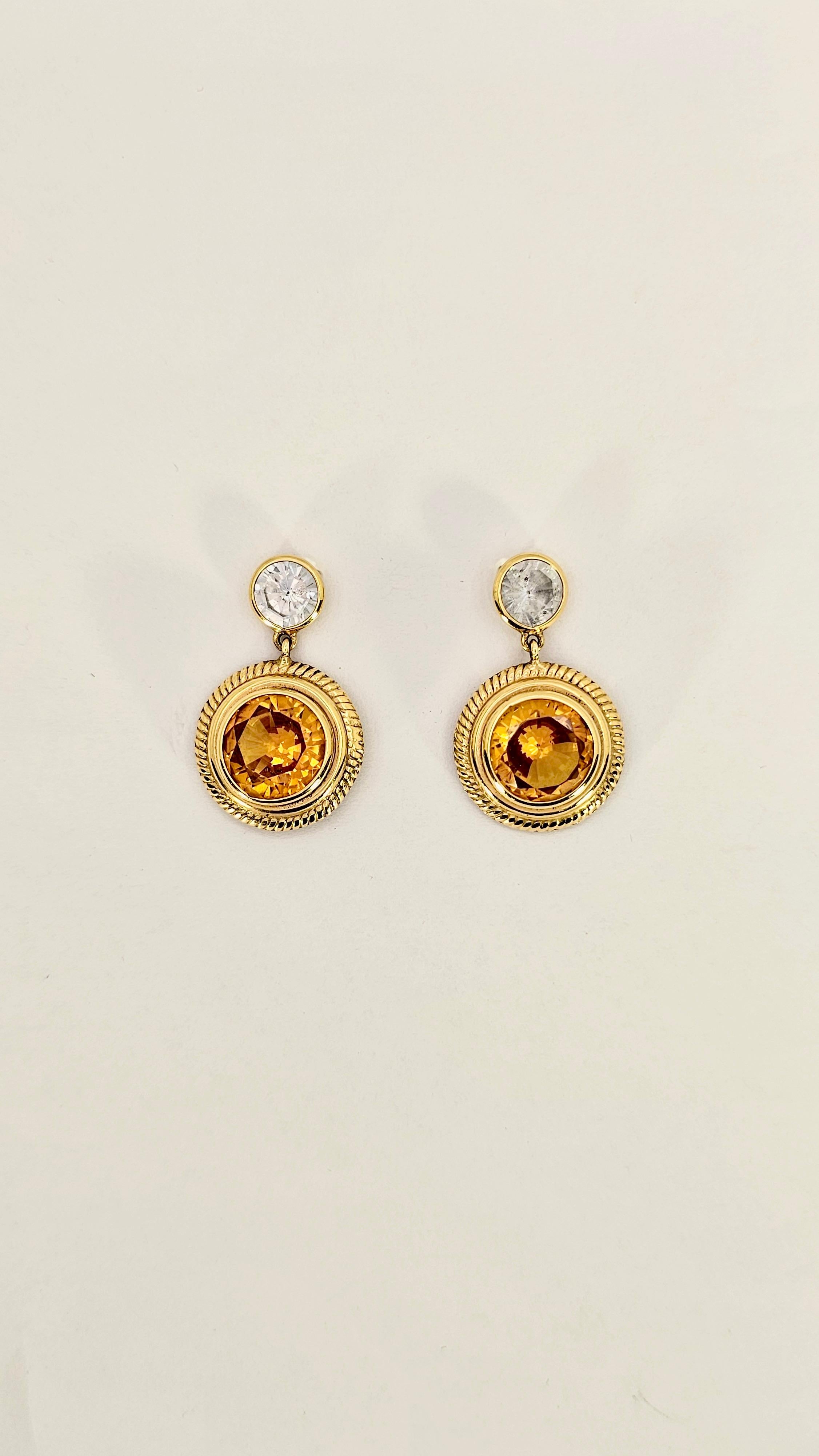 Earrings in 18Kt Yellow Gold, and Hydrothermal Quartz For Sale 3