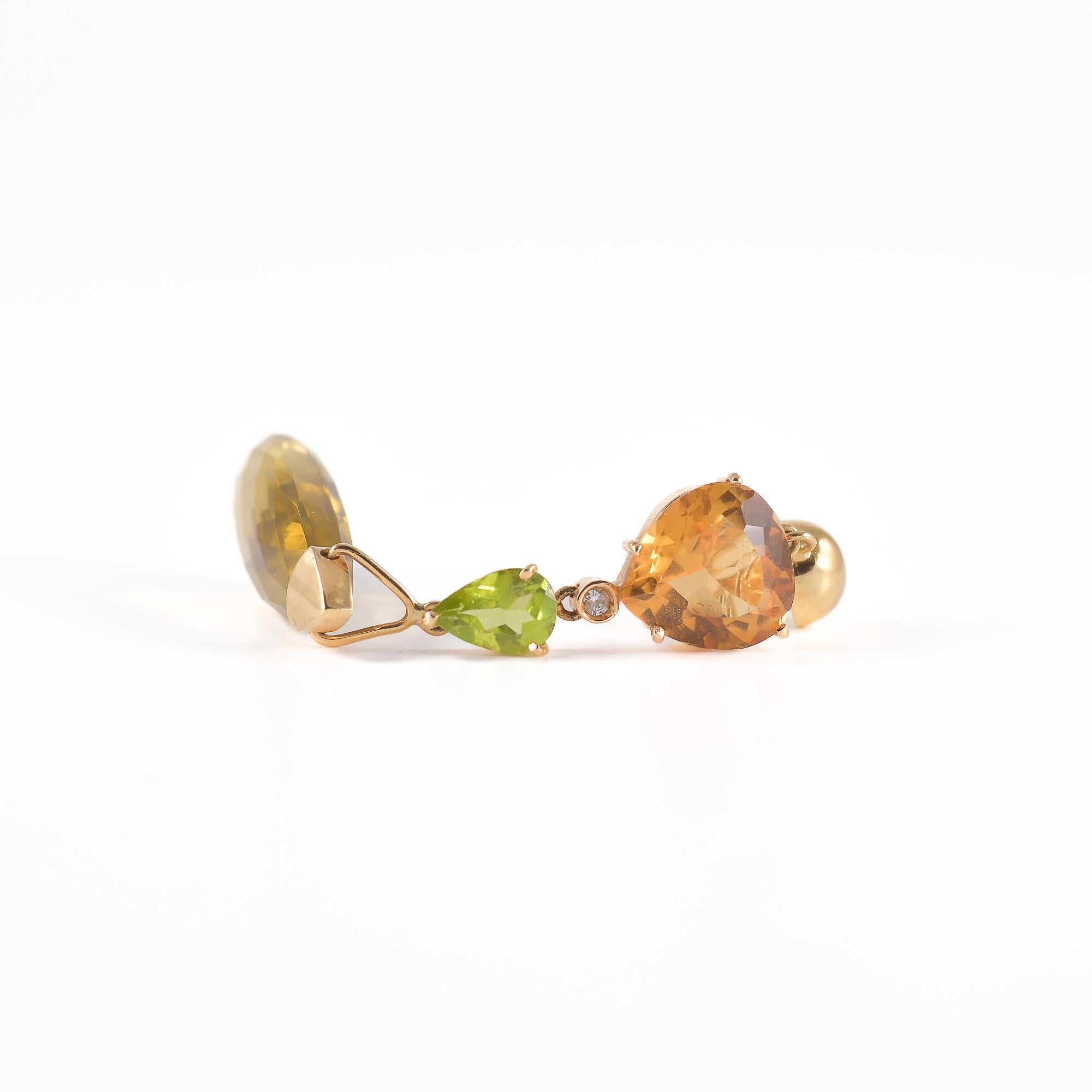 Boucles d'oreilles en or jaune avec quartz citrine, diamants et péridots en vente 2