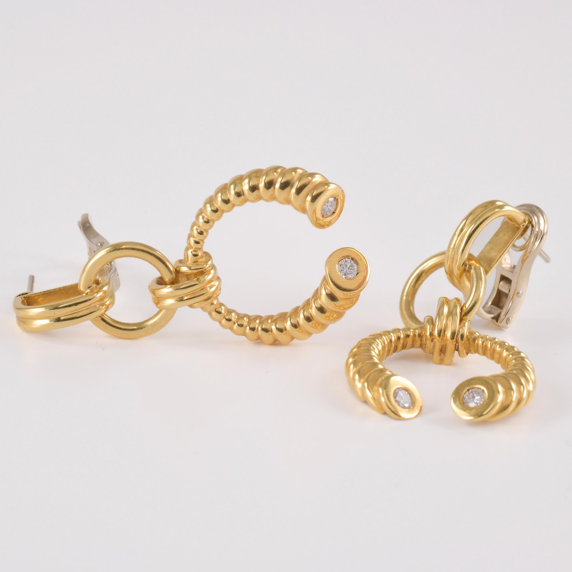 Boucles d'oreilles en or jaune avec diamants de taille brillant Pour hommes en vente