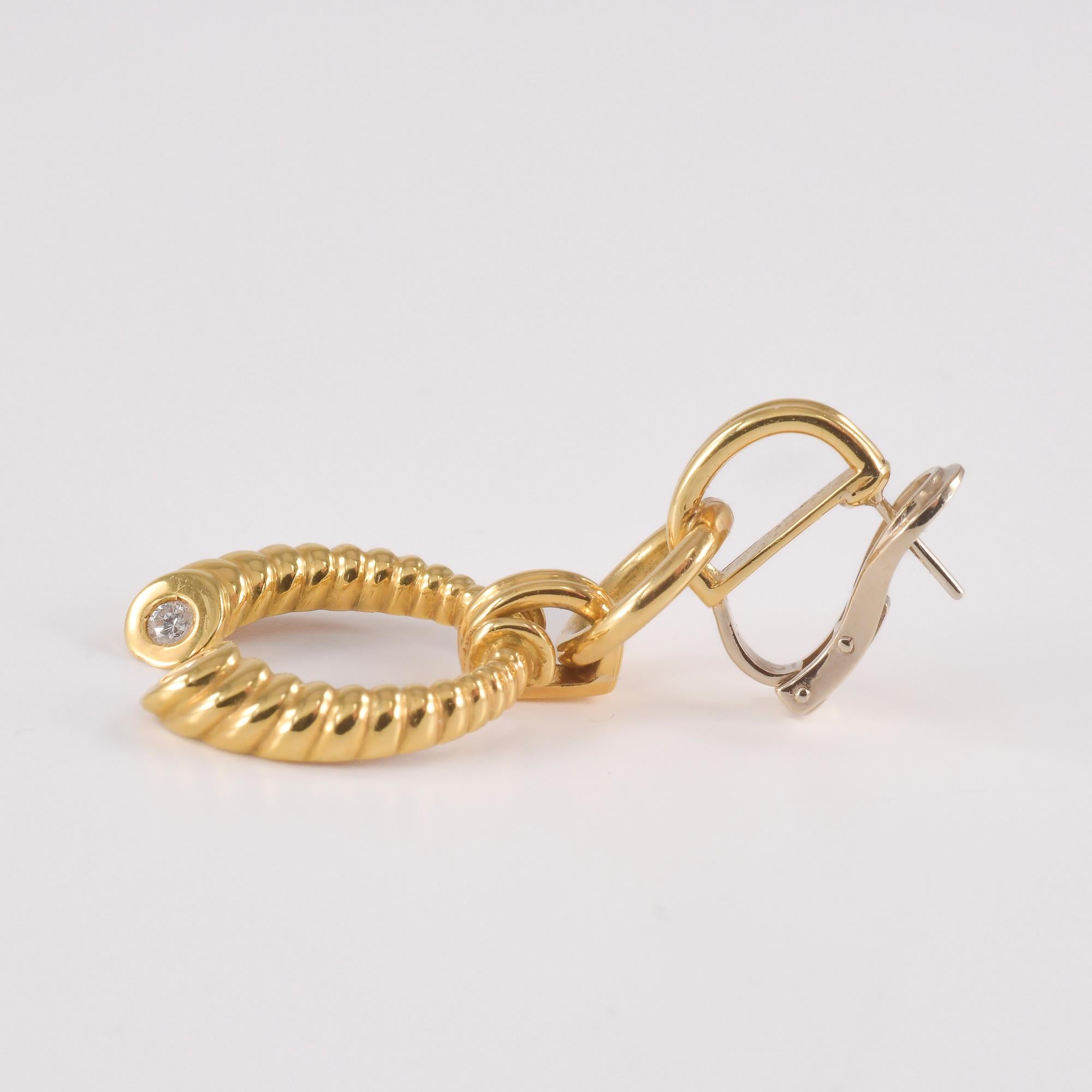 Boucles d'oreilles en or jaune avec diamants de taille brillant en vente 1