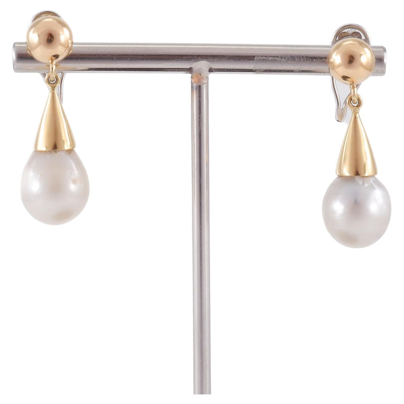 Orecchini in oro giallo con due perle Australiane