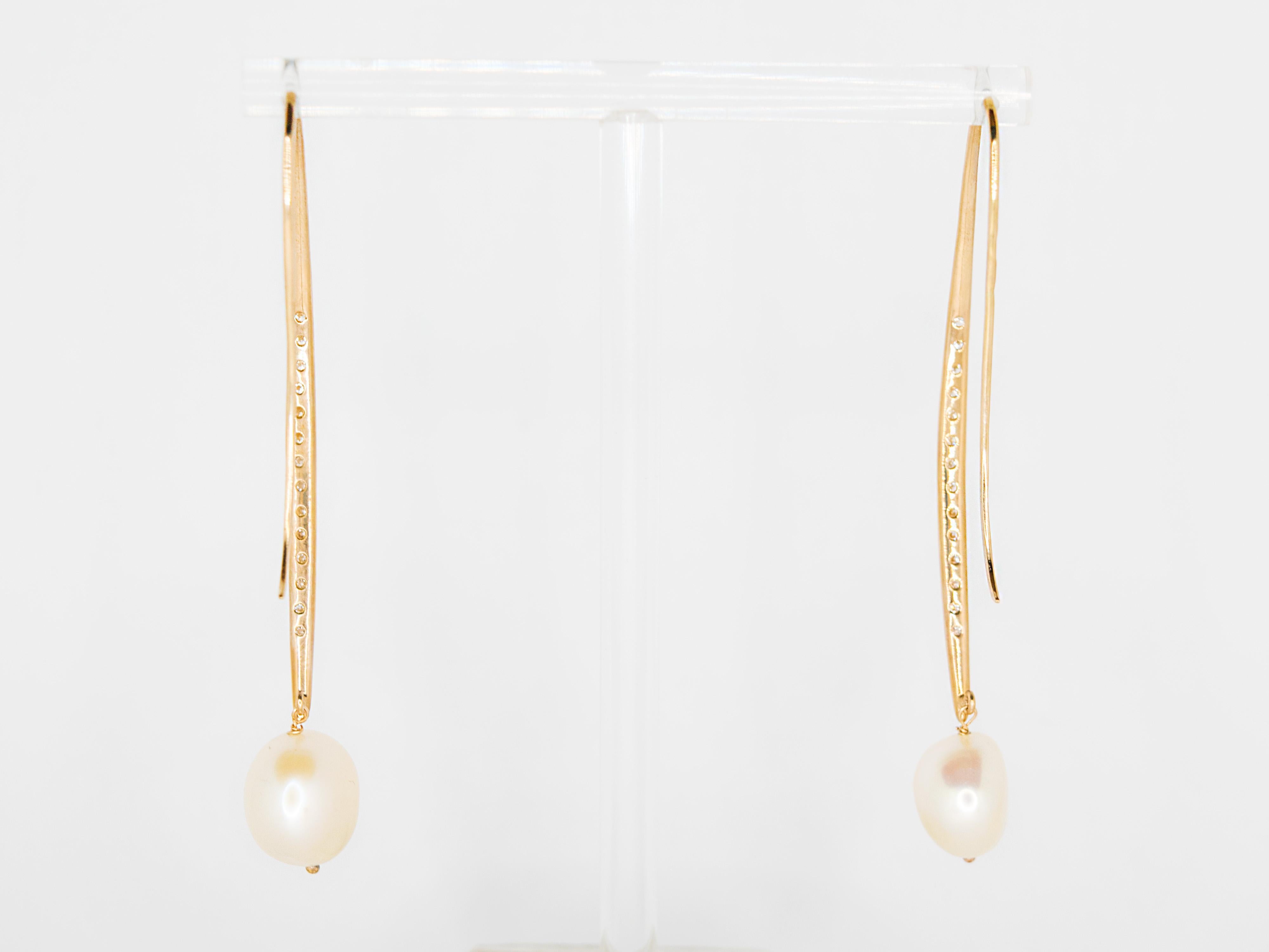 Contemporary 18 Kt Rose Gold, Diamonds and Pearls Earrings  For Sale