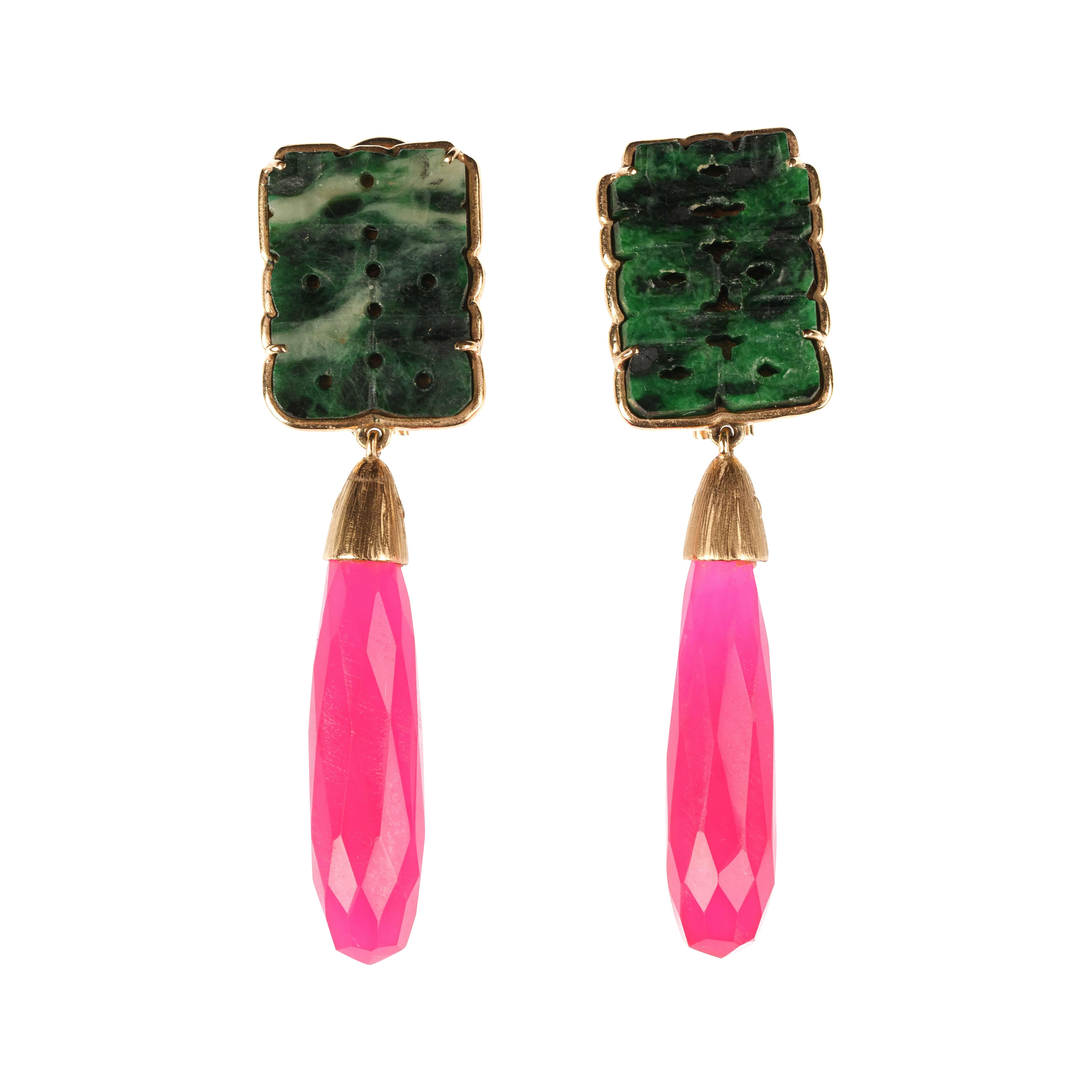 ohrringe aus 18k Roségold mit antiker Jade und Briolè-Opal im Angebot