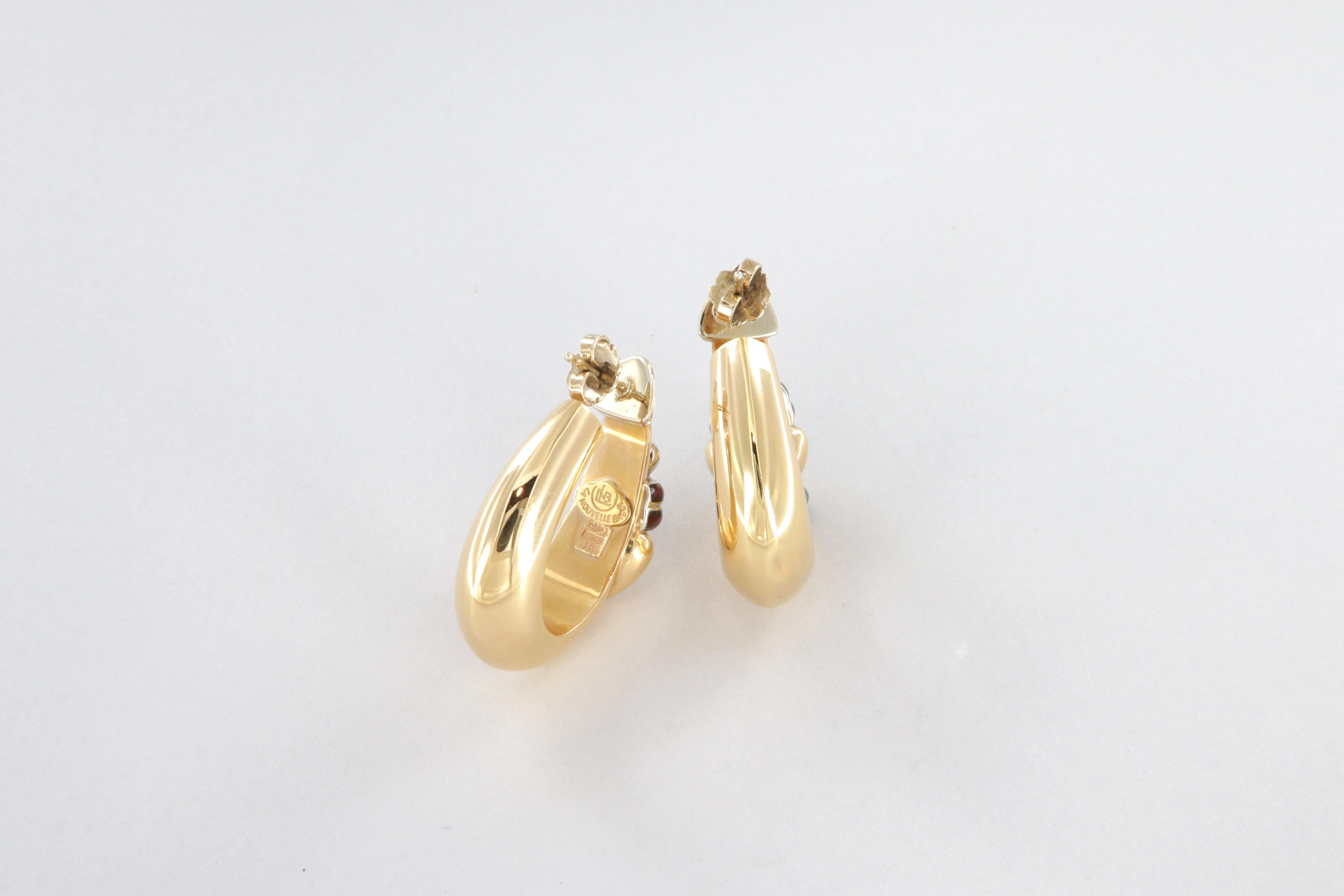 Orecchini La Nouvelle Bague in oro e smalto in vendita 5