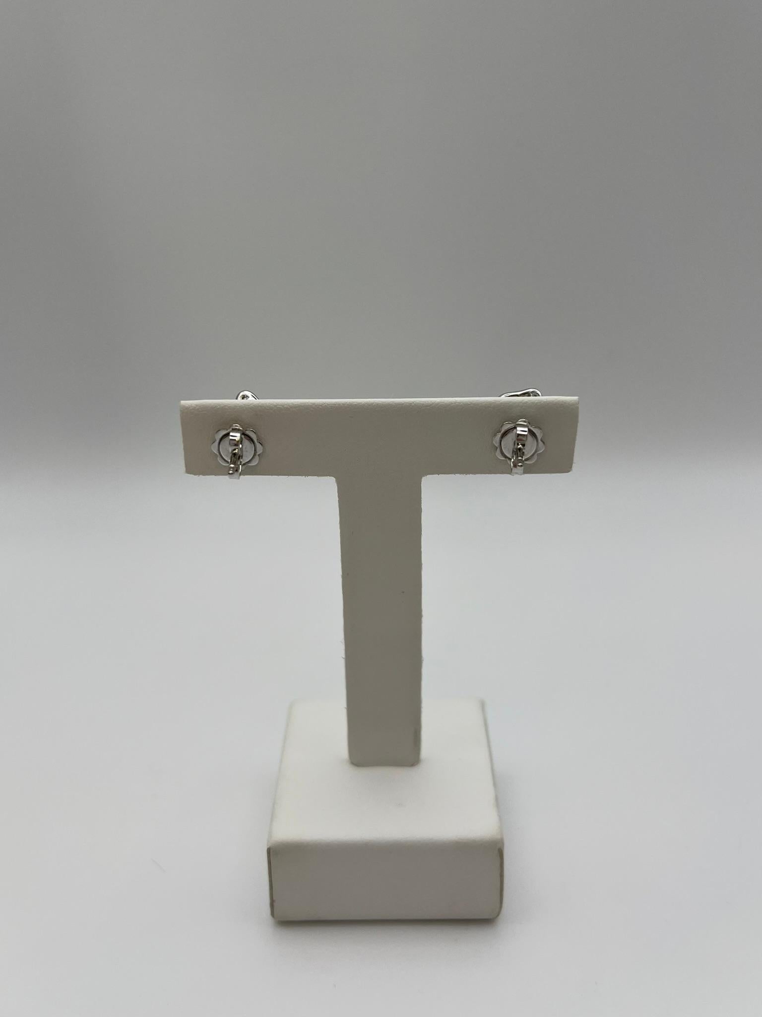 Orecchini LeoPizzo a quadrifoglio in oro bianco 18 kt. e diamanti bianchi In condizioni Nuovo in vendita a Abano Terme, IT