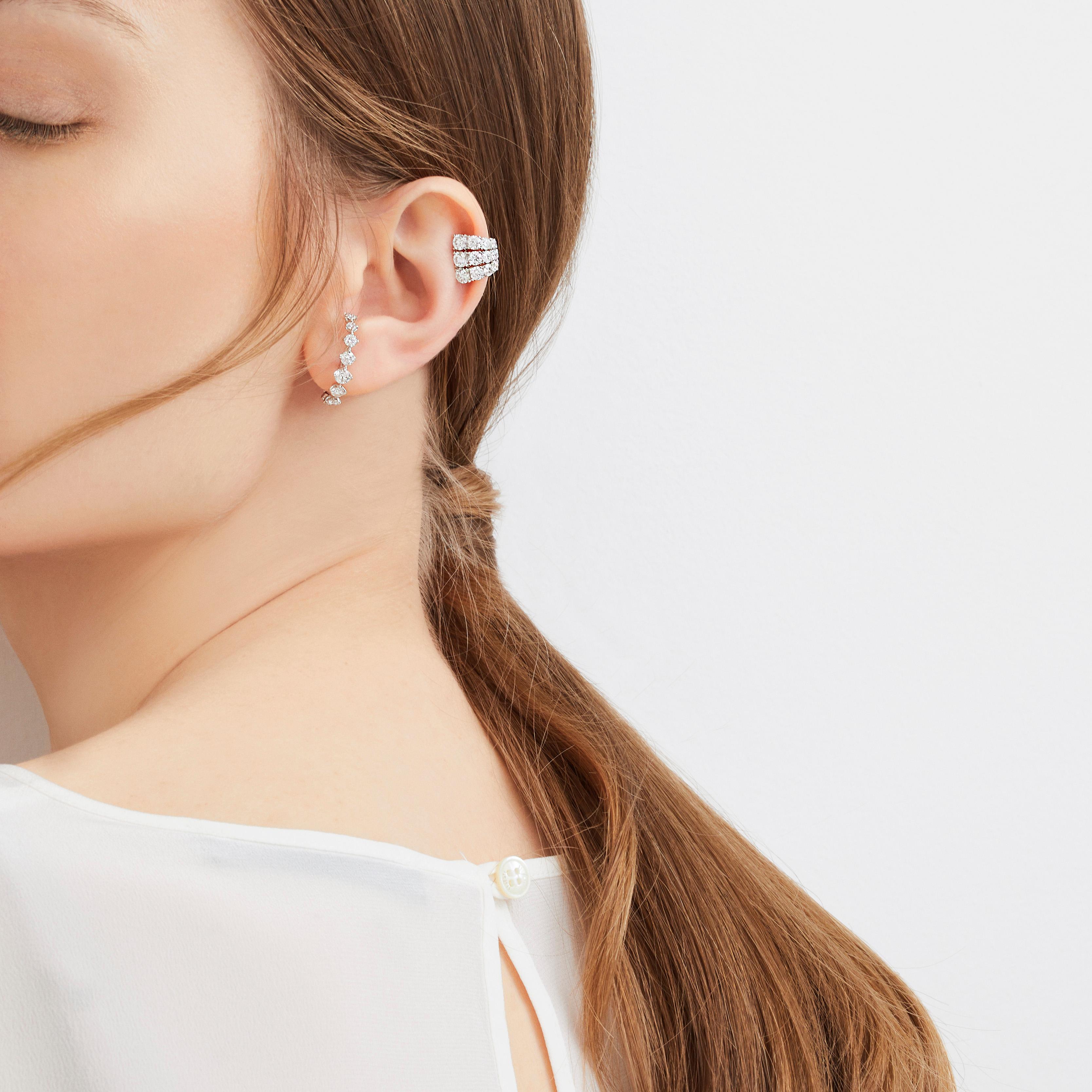 Contemporary Luce earrings in rose gold and brilliant-cut diamonds For Sale