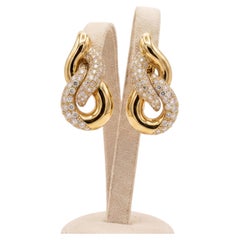 Pendientes con forma de nudo, oro amarillo de 18 quilates, 3,51 quilates de diamantes