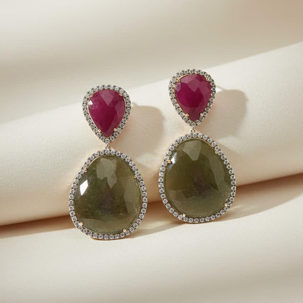 Pendants d'oreilles en or blanc  avec diamants et saphir Roots Neuf - En vente à Valenza, IT