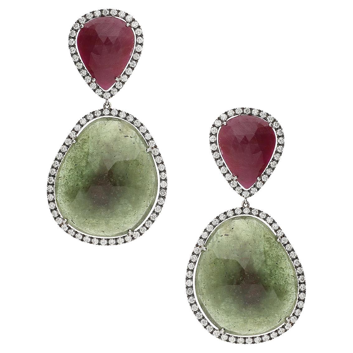 Orecchini pendenti in Oro Bianco con Diamanti e Radici di Zaffiro