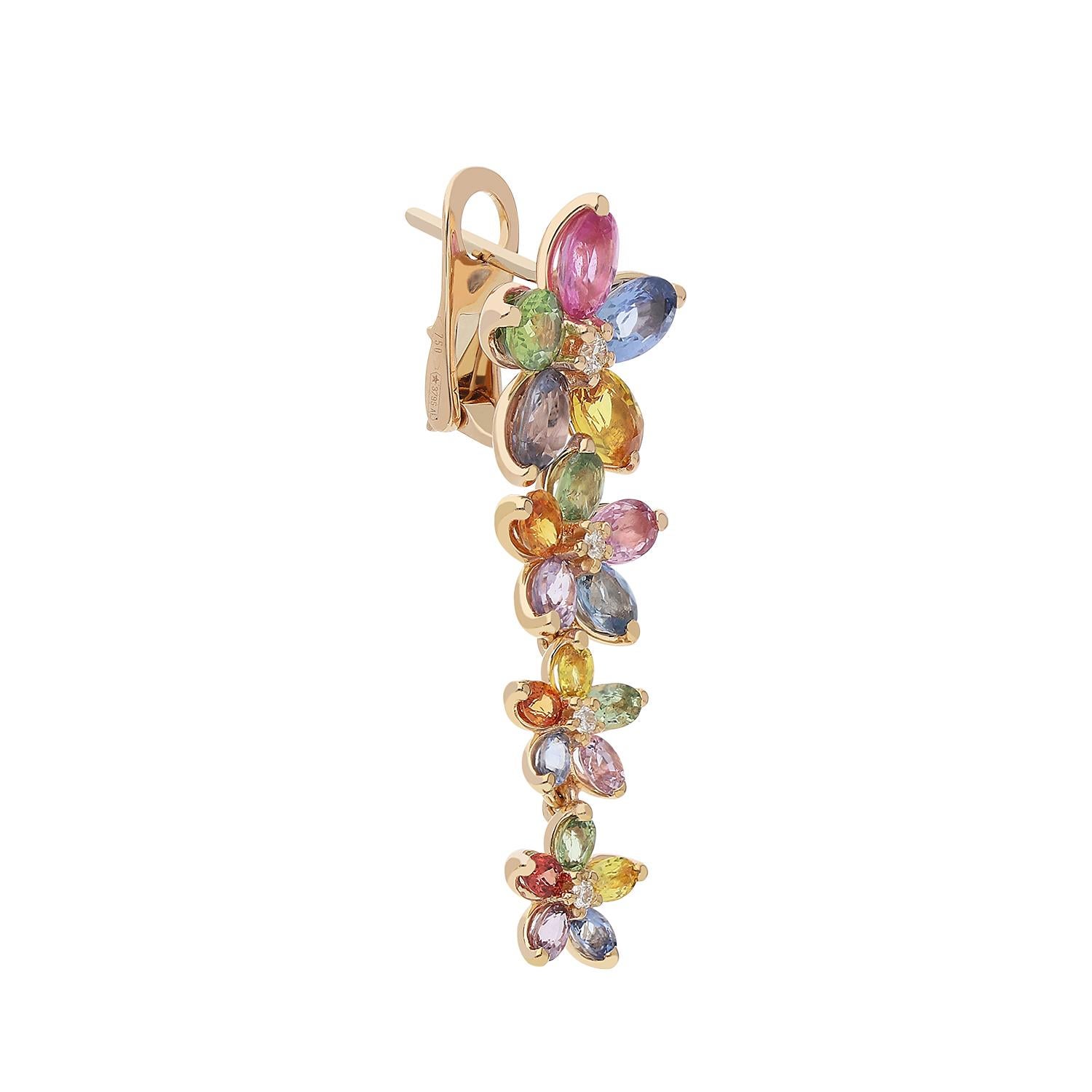 Contemporain Boucles d'oreilles pendantes en or rose 18kt avec diamants blancs et saphirs multicolores en vente