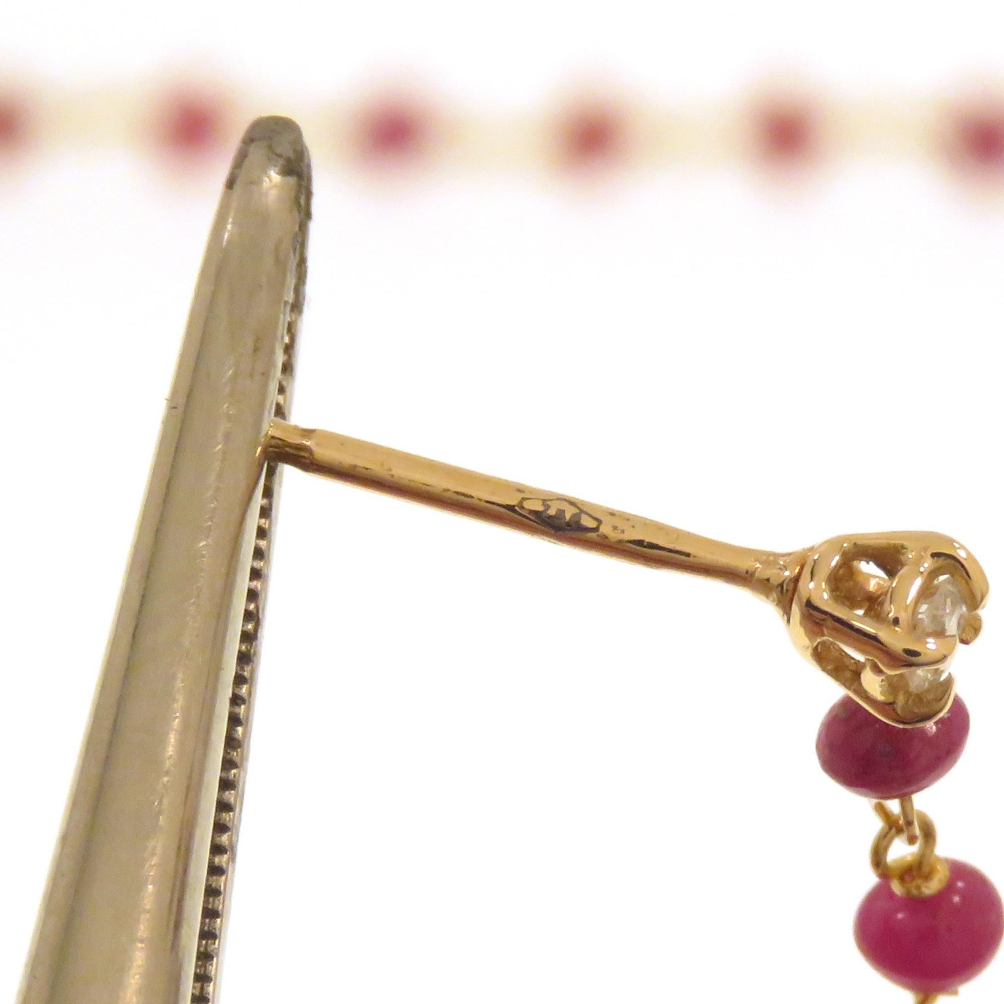 Orecchini Pendenti in Oro Rosa con Diamanti e Rubini Fabbricati in Italia For Sale 1