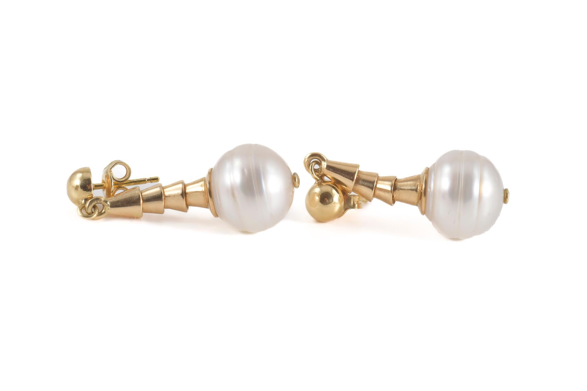 Baroque Rose gold pendant earrings with two cultured pearls For Sale