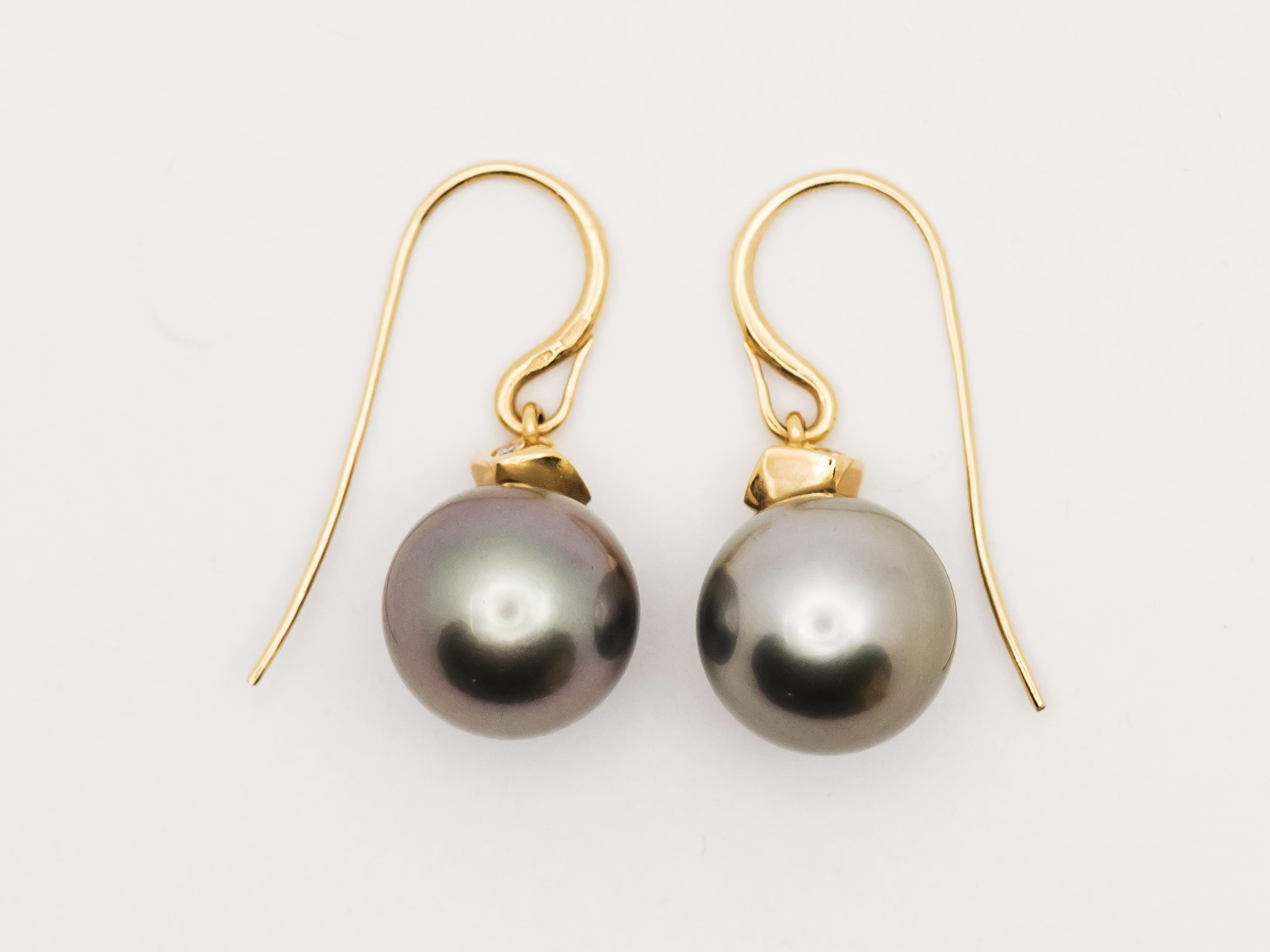 Rose Gold Earrings with Tahitian Pearls and Diamonds In New Condition For Sale In Cattolica, IT