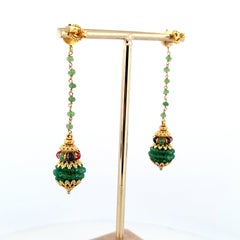 Orecchini pendenti vintage in oro giallo 18 kt, realizzati interamente a mano da