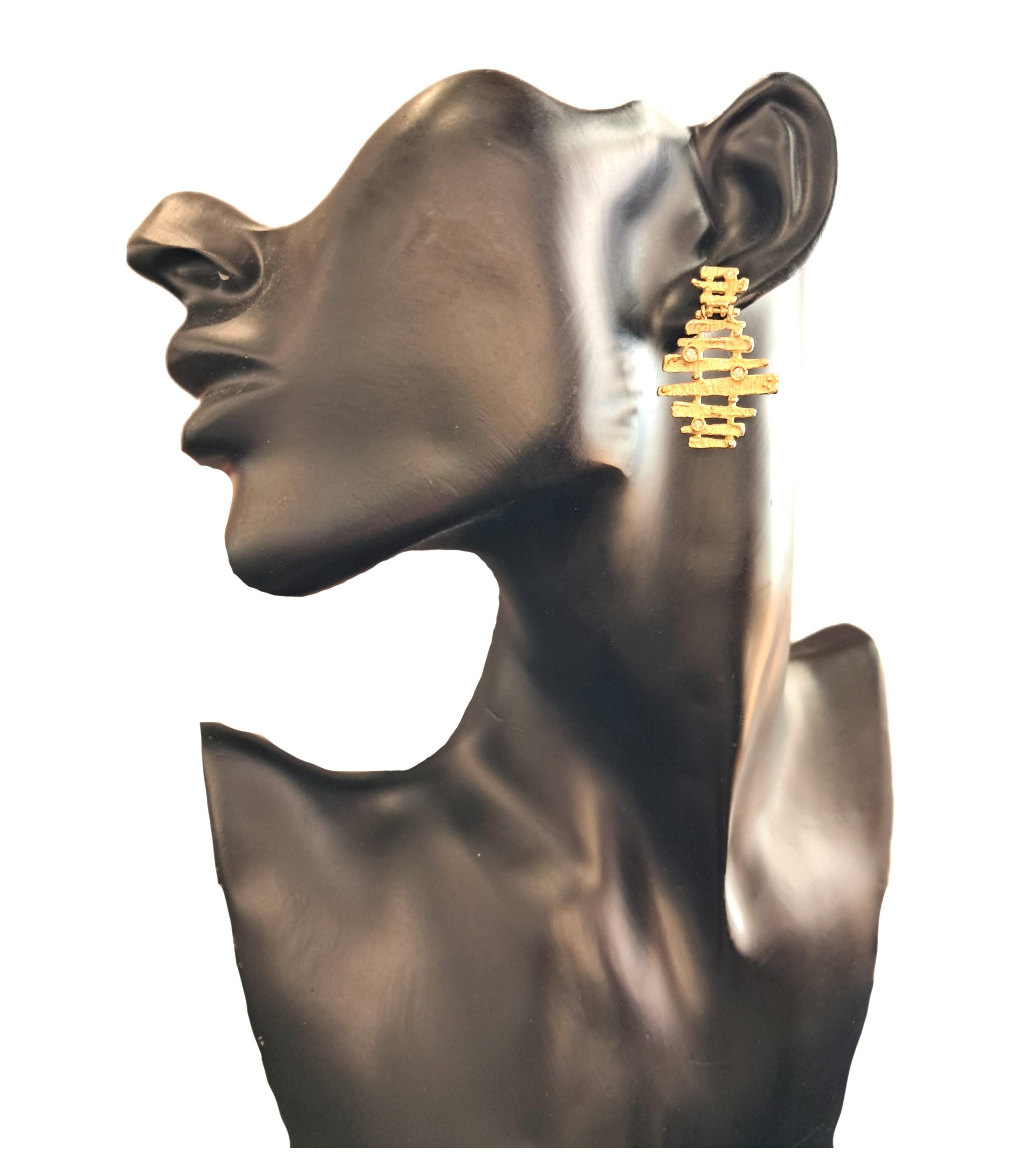 Contemporaneo Orecchini Sacchi in oro 18k e Diamanti Collezione Steps in vendita