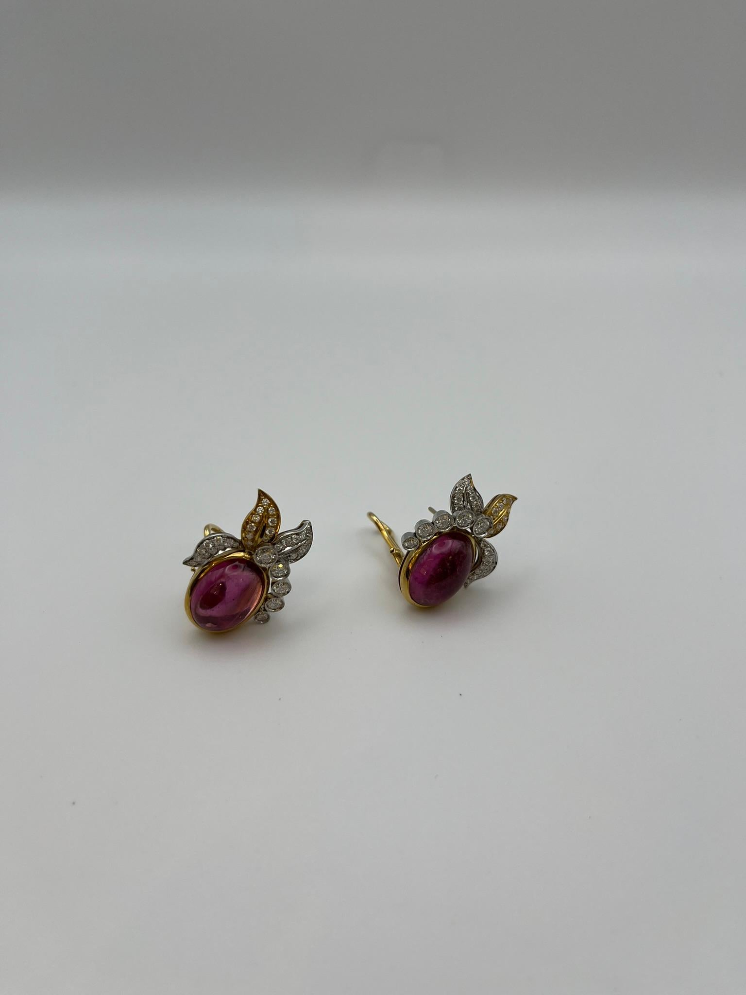 Pendientes vintage en oro de 18 kt. con cabujón de turmalina y diamantes Cabujón en venta