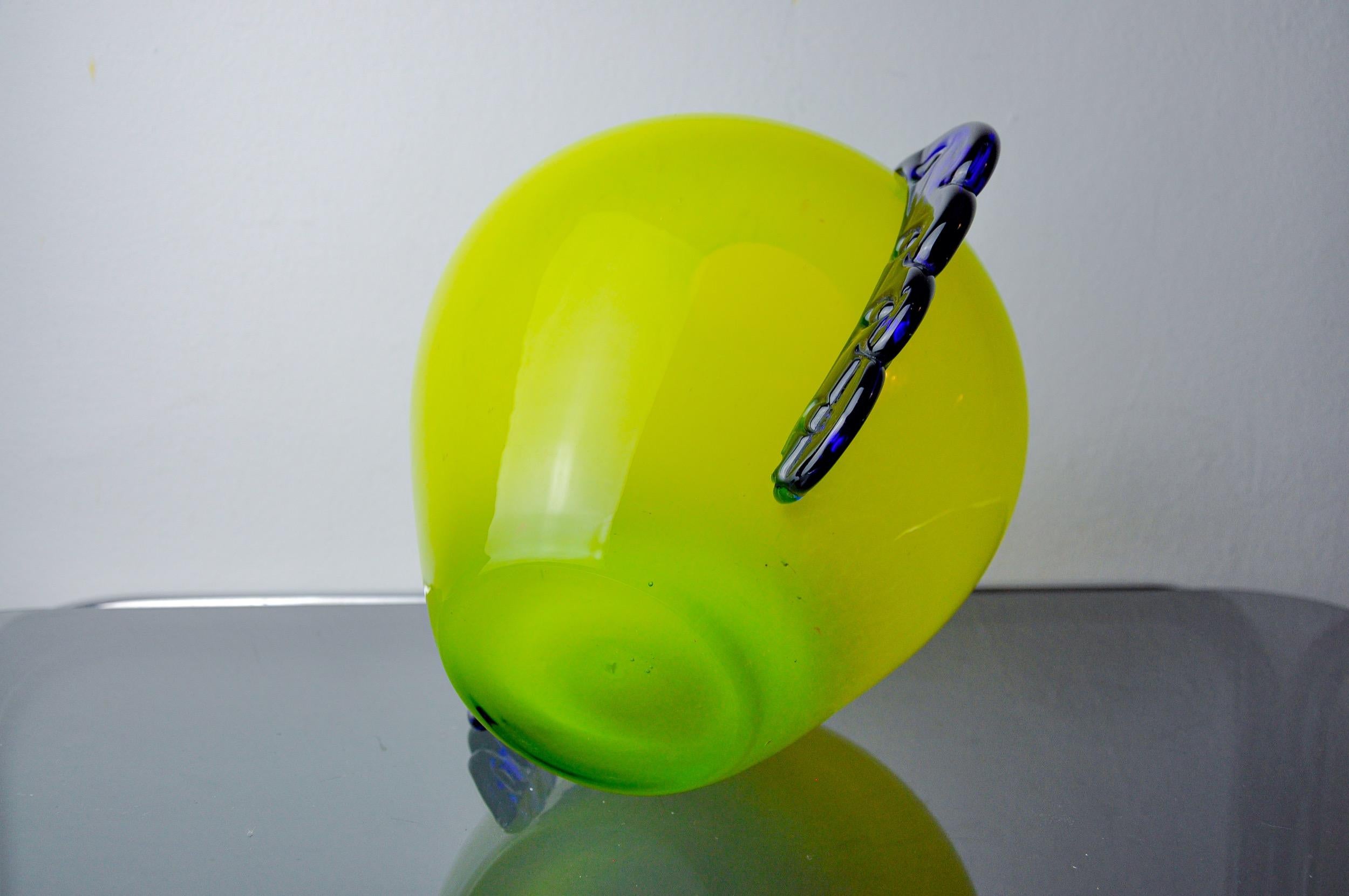 Orecchio vase in Murano glass, yellow and blue blown glass, Italy, 1970 For Sale 1