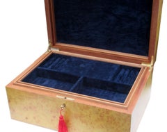 Oregon-Myrtle Wood Jewellery Box Casket Manning of Ireland Irish, New