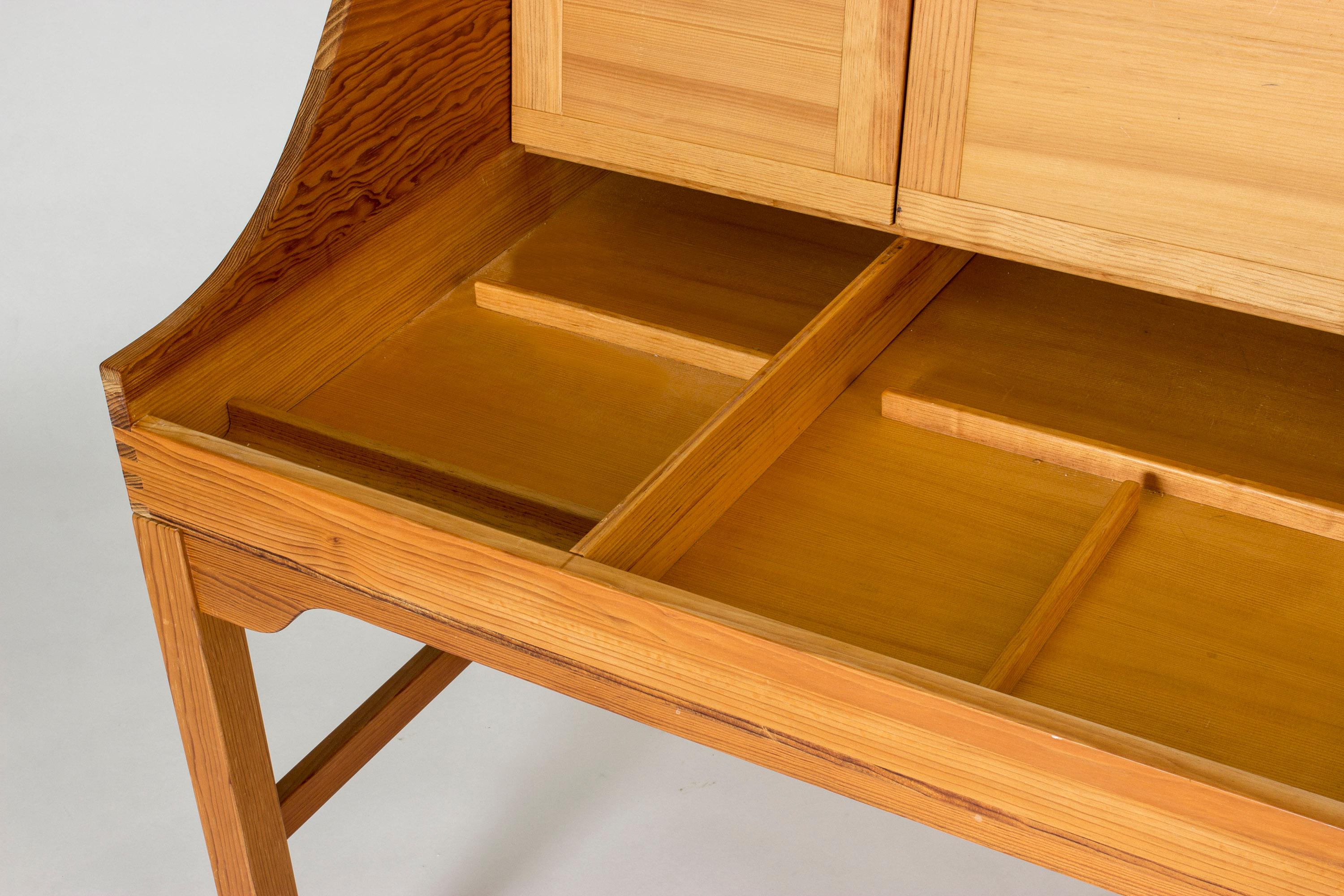 Oregon Pine Desk by Andreas Hansen for Hadsten Træindustri, Denmark, 1970s 3