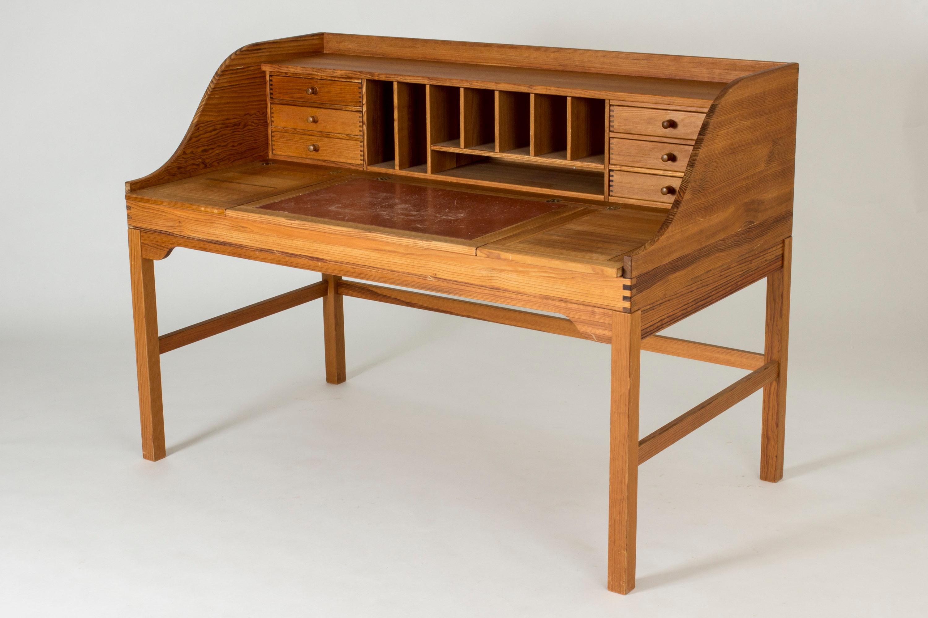 Scandinavian Modern Oregon Pine Desk by Andreas Hansen for Hadsten Træindustri, Denmark, 1970s