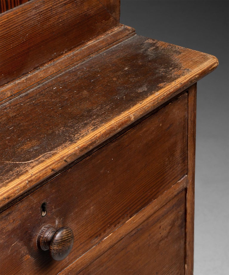 Oregon Pine Housekeepers Cupboard, England, circa 1890 For Sale at 1stDibs
