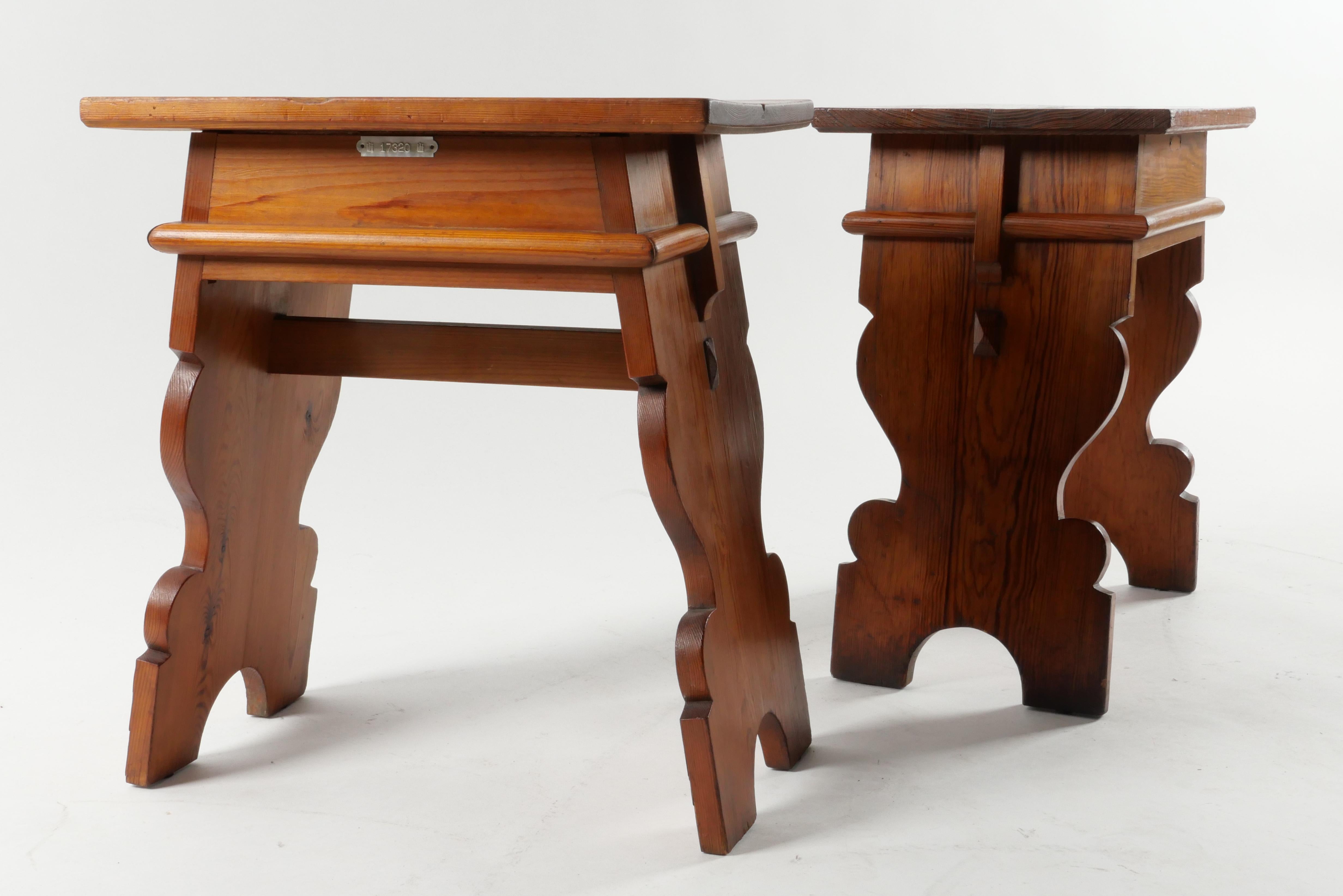 Taburetes de pino de Oregón de Martin Nyrop para Rud. Rasmussens en Bastante bueno estado para la venta en Portland, OR
