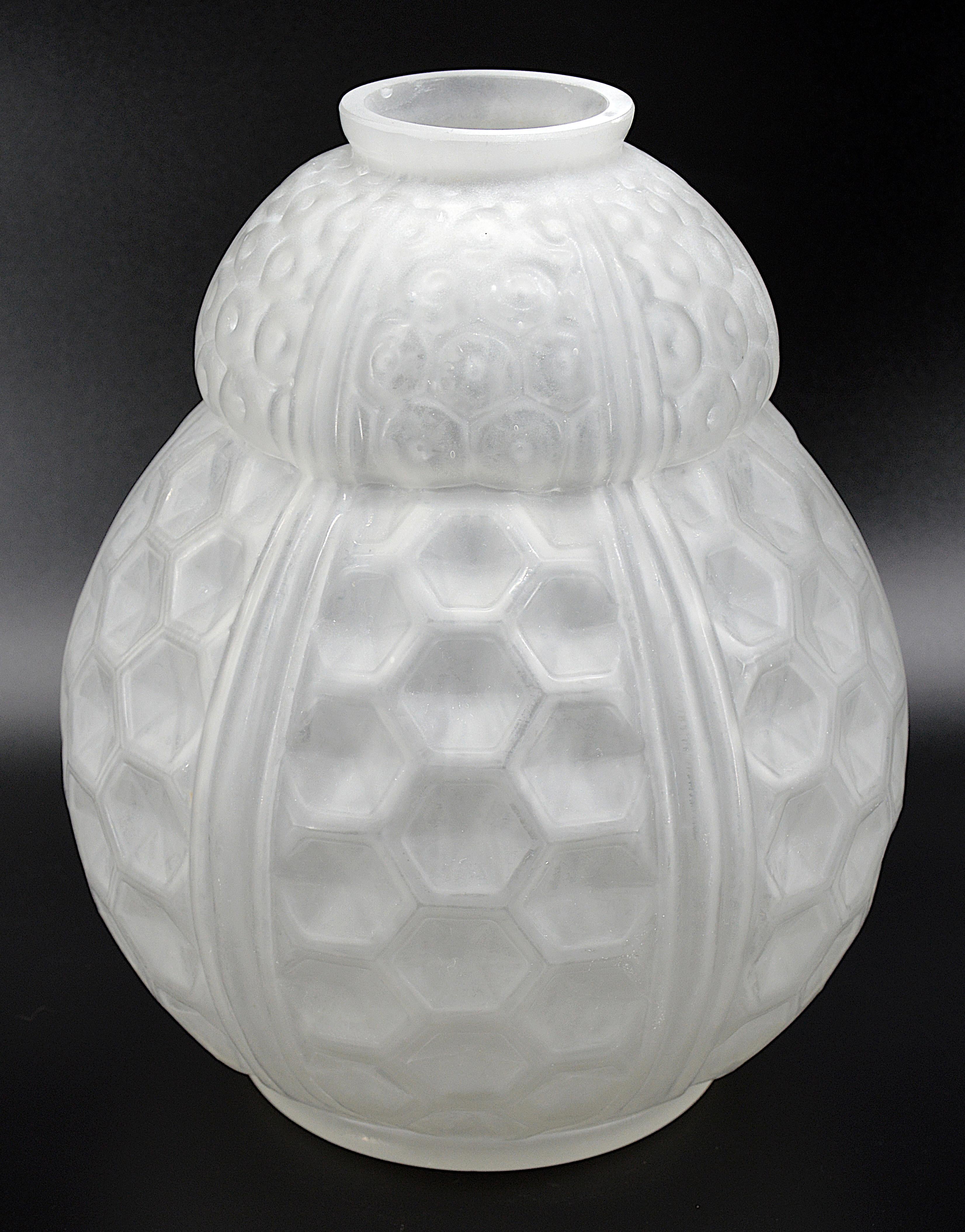 Francese Oreot Grande vaso di vetro francese Art Déco, 1920 in vendita