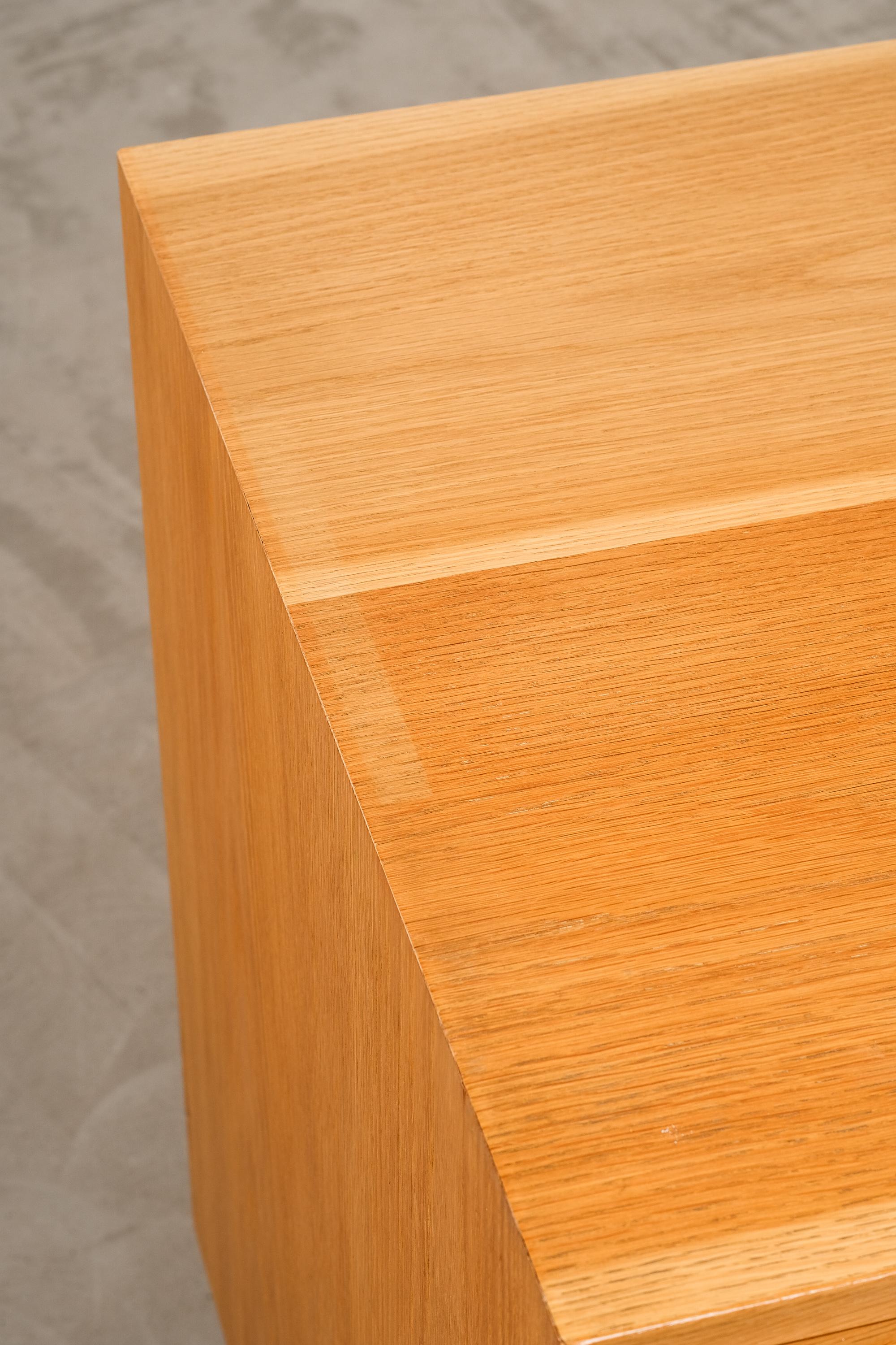 Credenza 