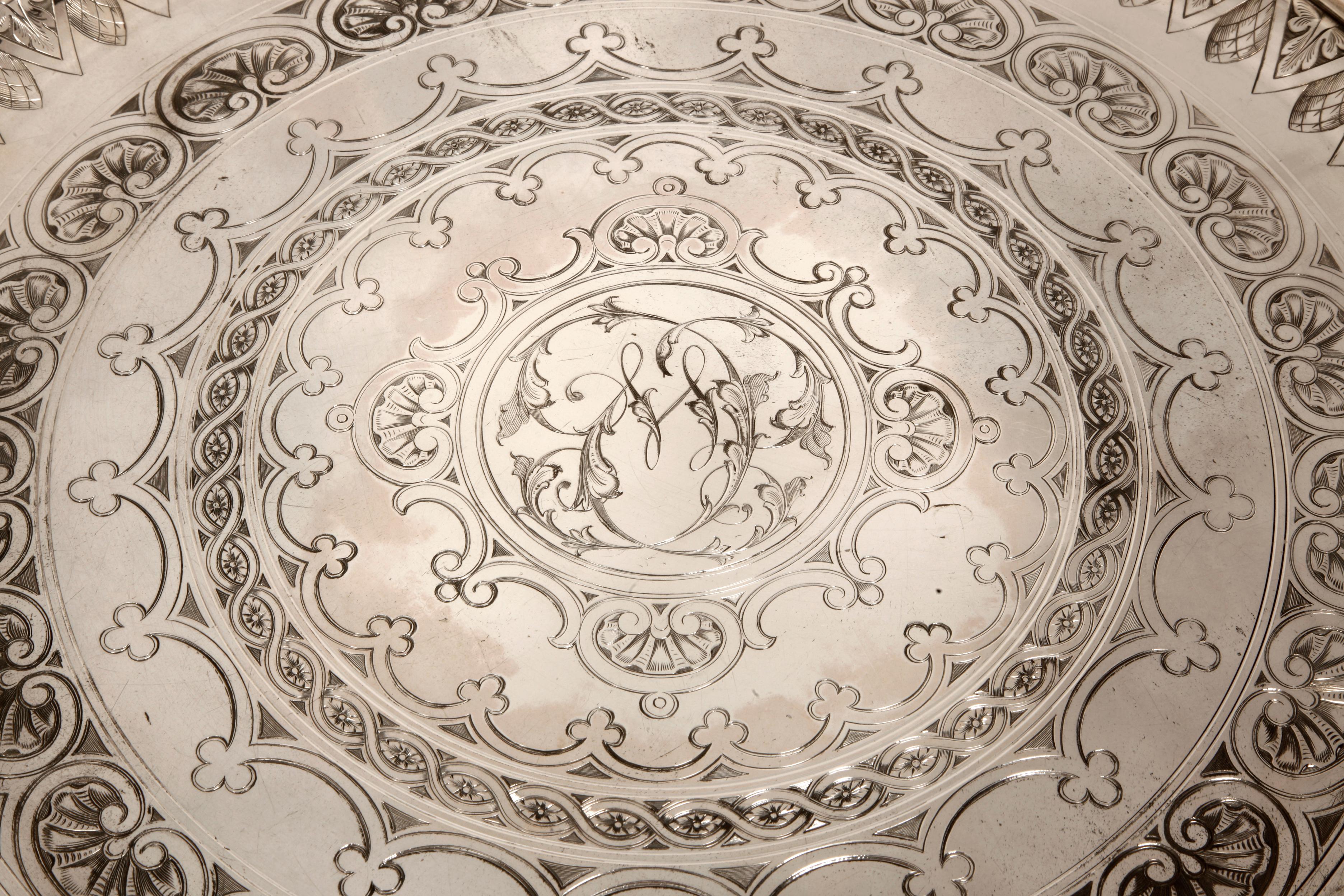 Orfèvre Cartier A Paris - Round Tray 50 Cm In Sterling Silver Early Twentieth For Sale 2